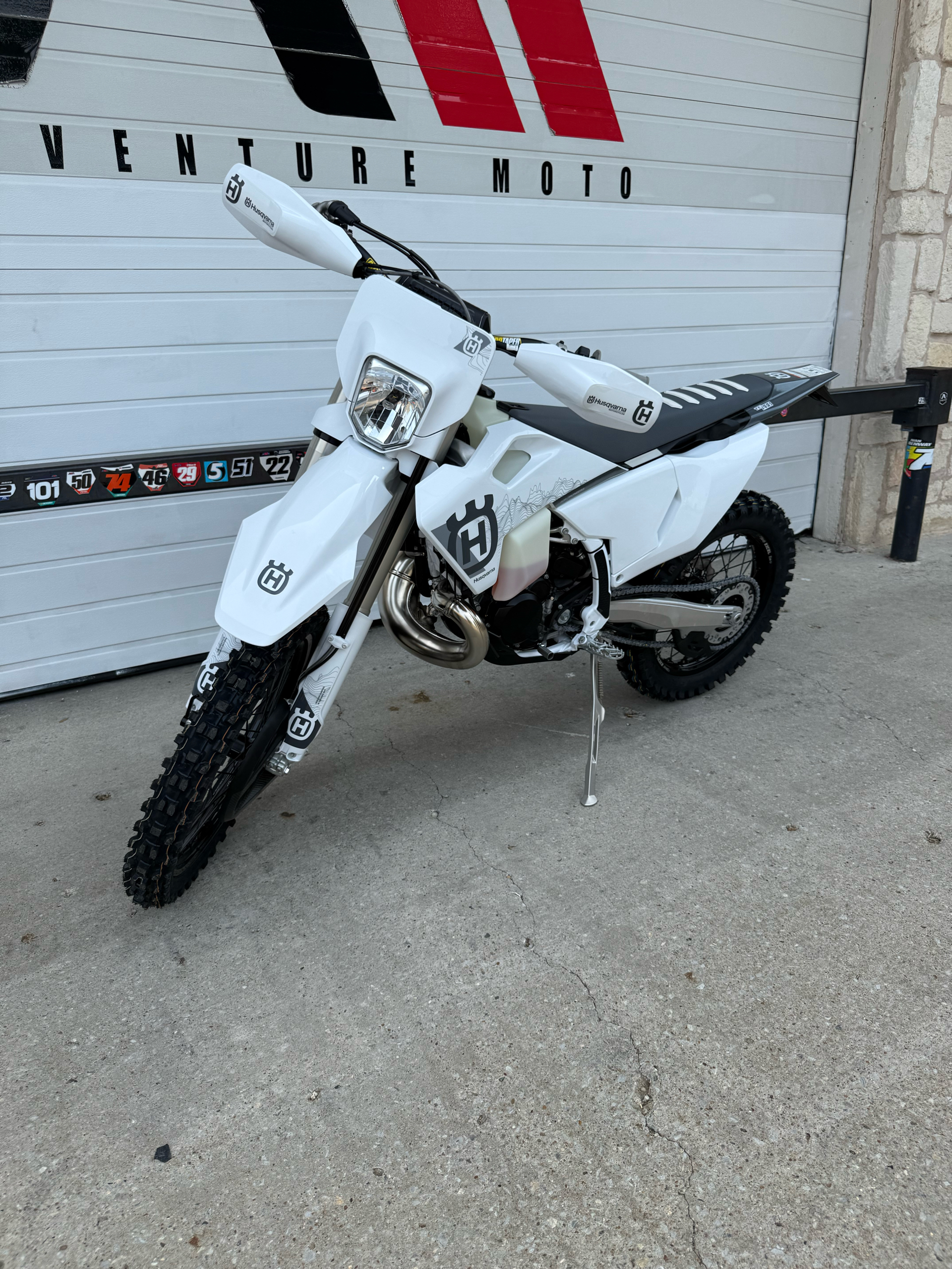 New 2025 Husqvarna TE 300 Pro, McKinney TX | Specs, Price, Photos
