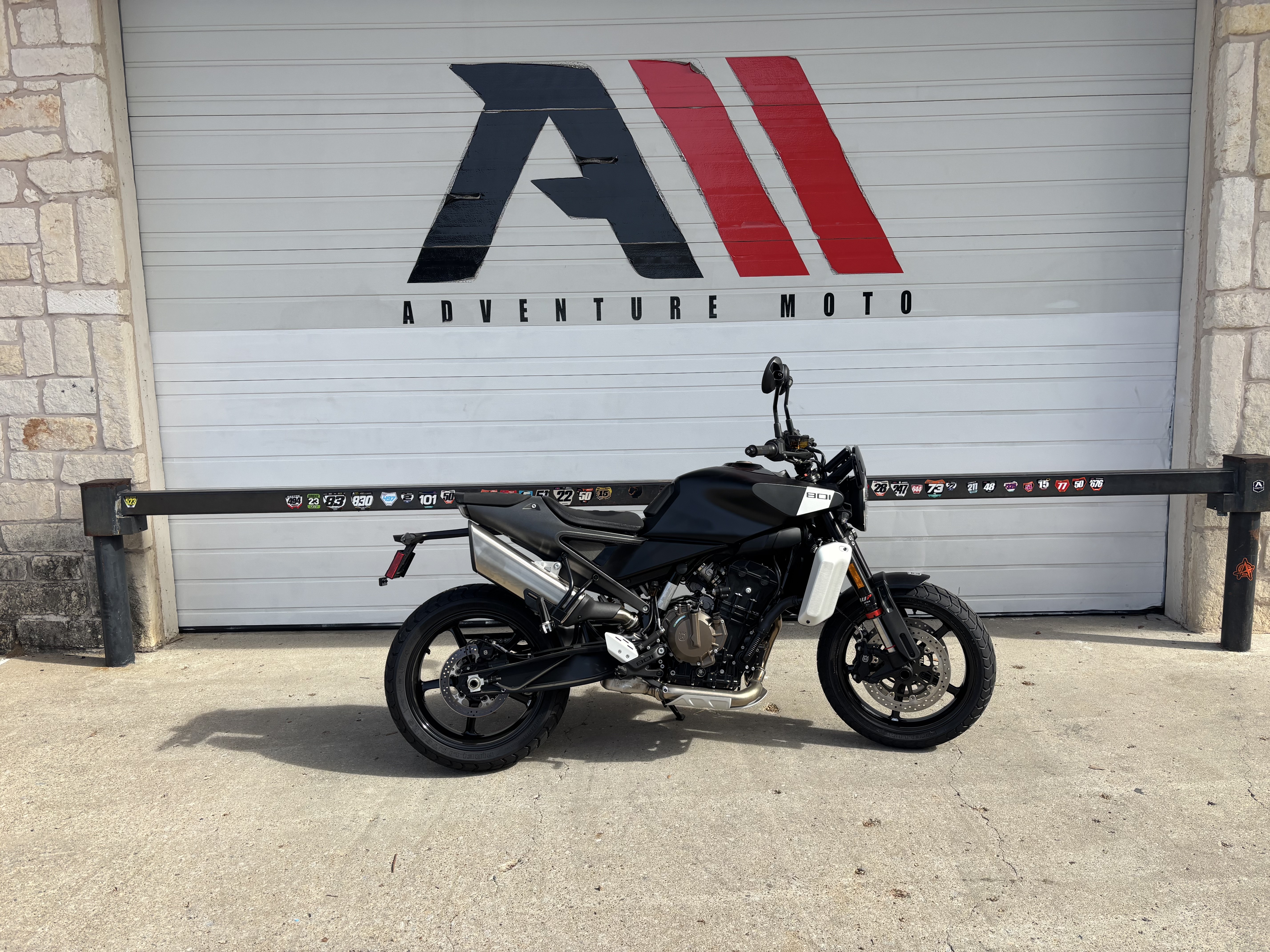 New 2025 Husqvarna Svartpilen 801, McKinney TX | Specs, Price