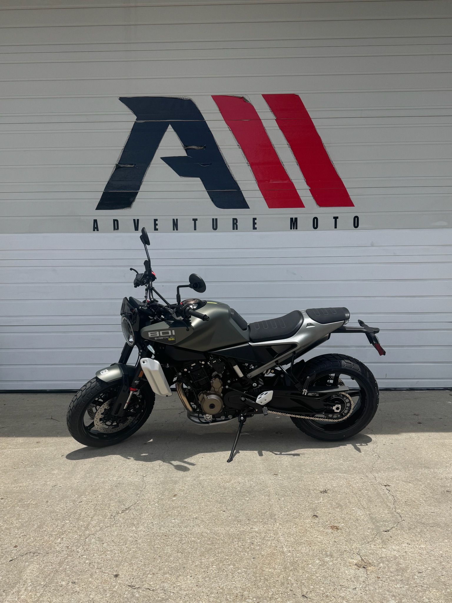 New 2027 Husqvarna Svartpilen 801 SE, McKinney TX | Specs, Price