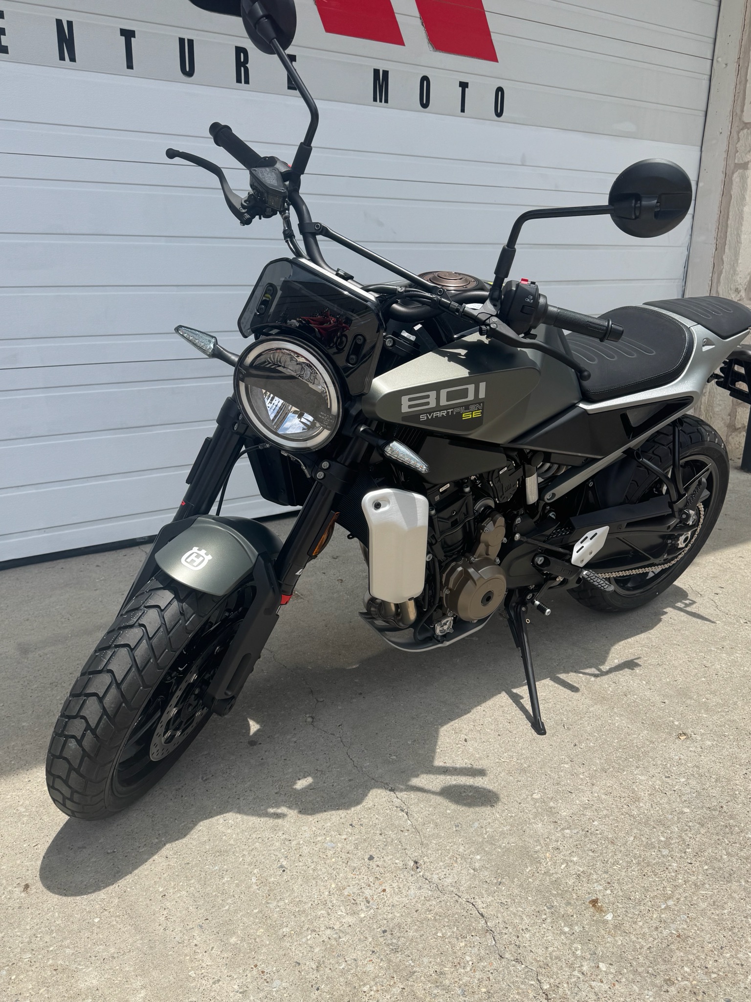 New 2027 Husqvarna Svartpilen 801 SE, McKinney TX | Specs, Price