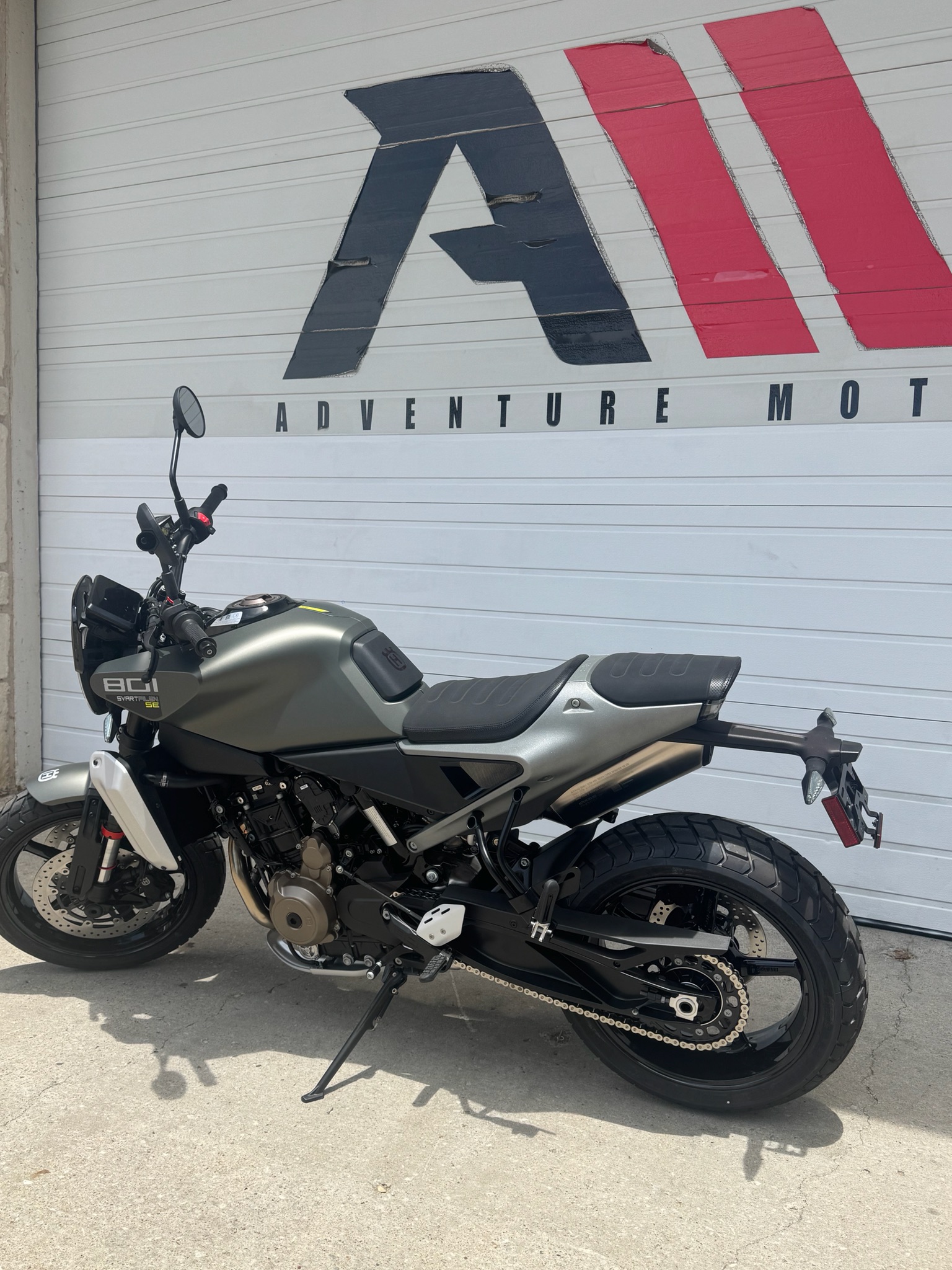 New 2027 Husqvarna Svartpilen 801 SE, McKinney TX | Specs, Price