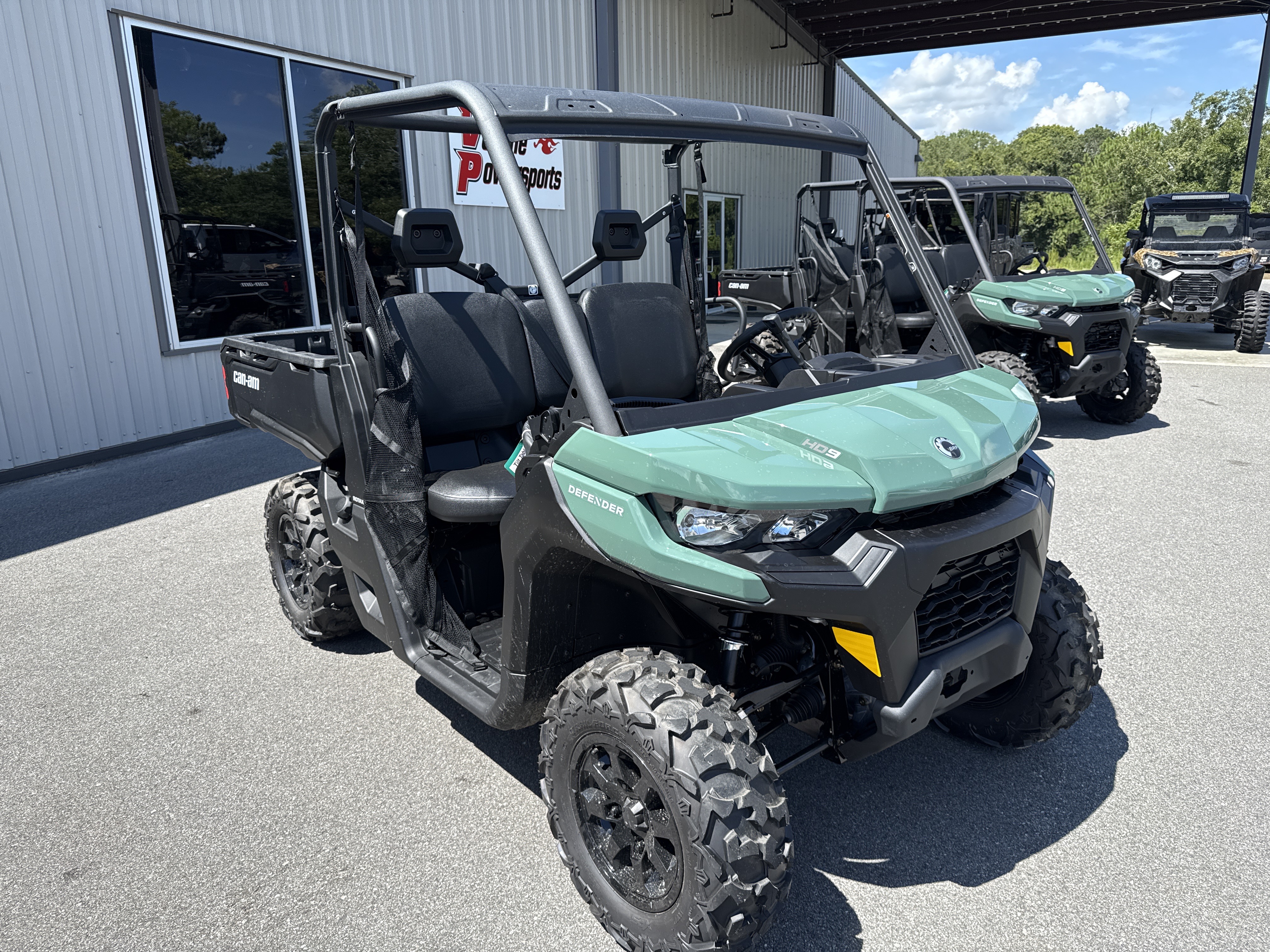 2026 Can-Am Defender DPS HD9