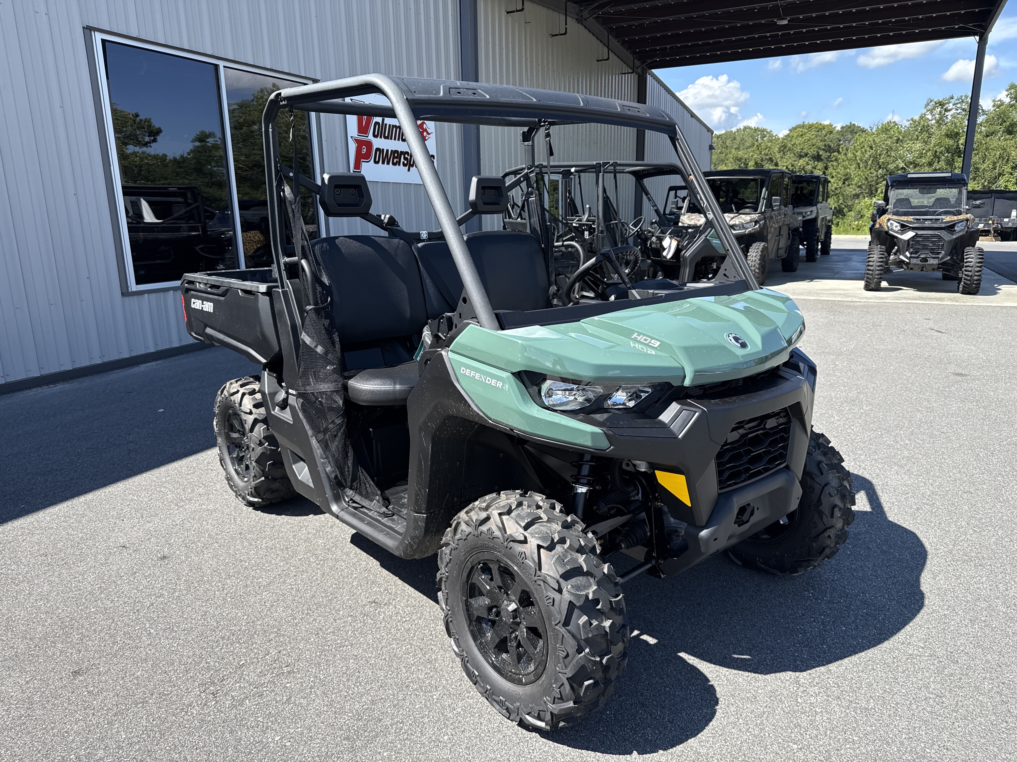 2026 Can-Am Defender DPS HD9