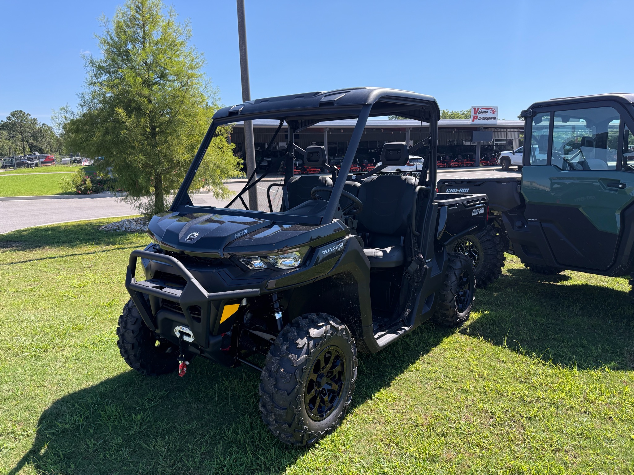 2026 Can-Am Defender XT HD9
