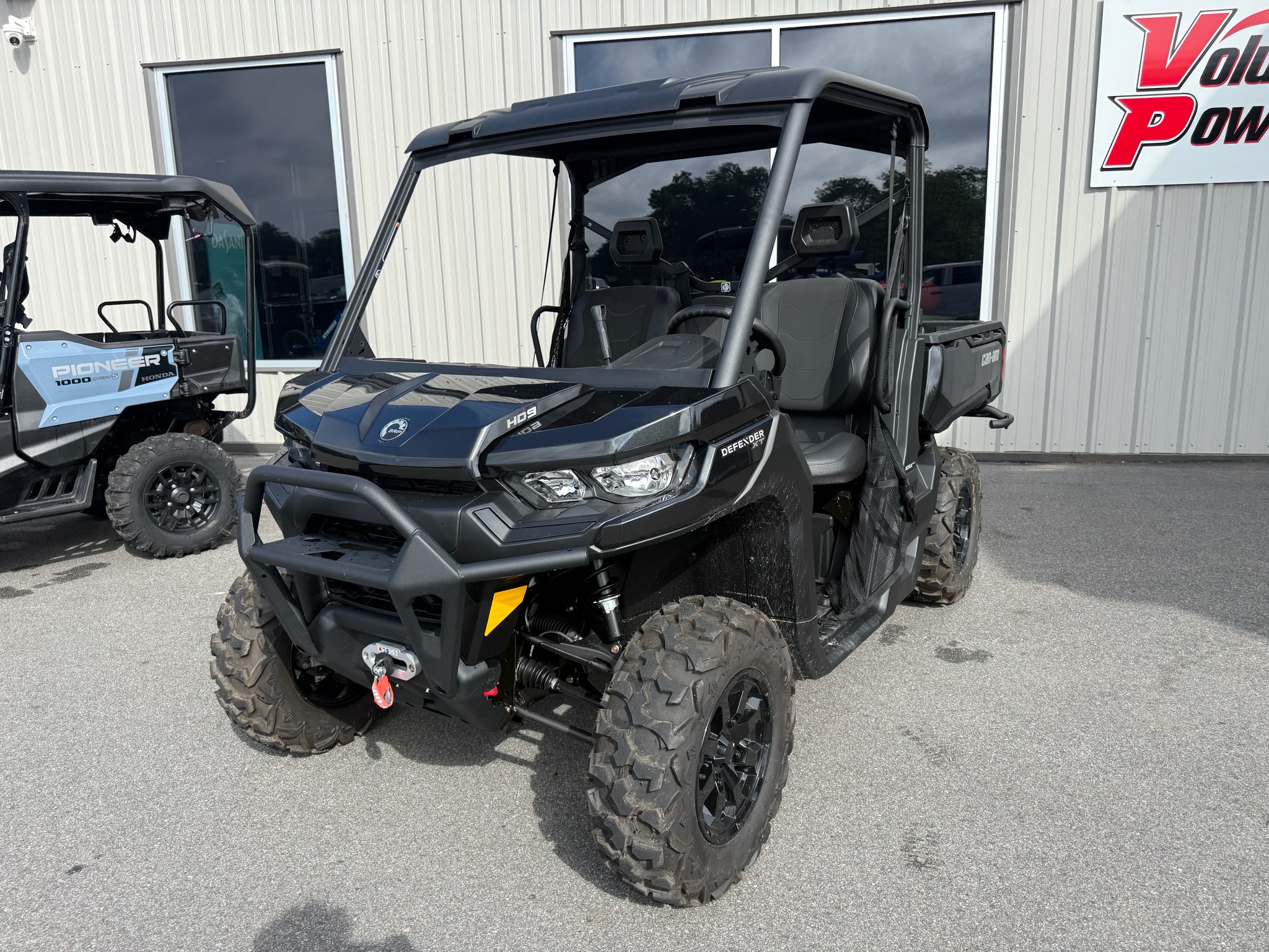 2026 Can-Am Defender XT HD9