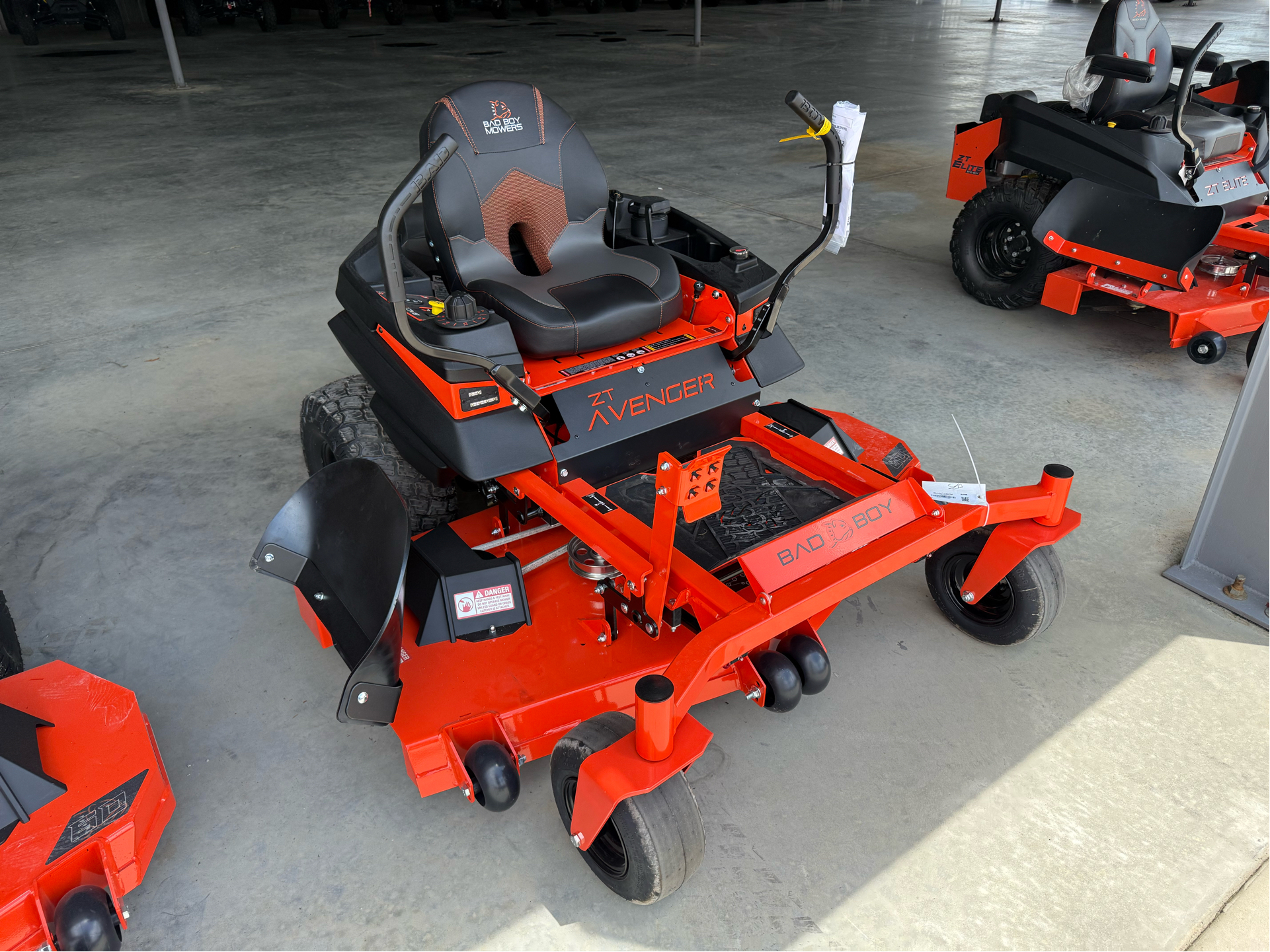 New 2025 Bad Boy Mowers ZT Avenger 60 in. Kohler Pro 7000 KT745 26