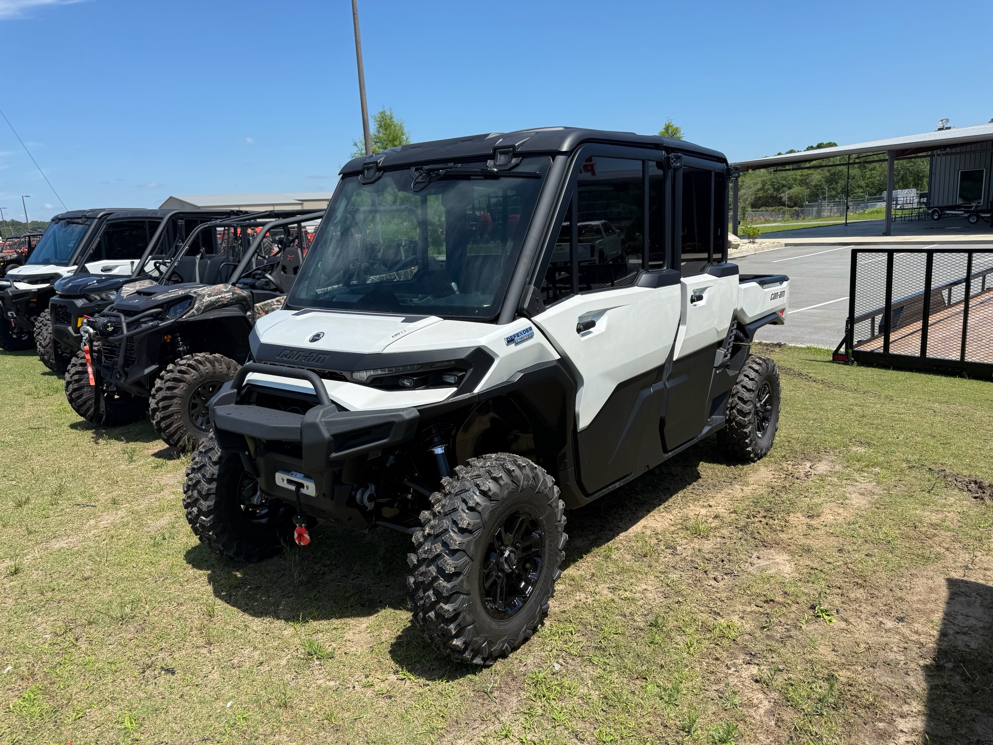 2026 Can-Am Defender MAX Limited HD11