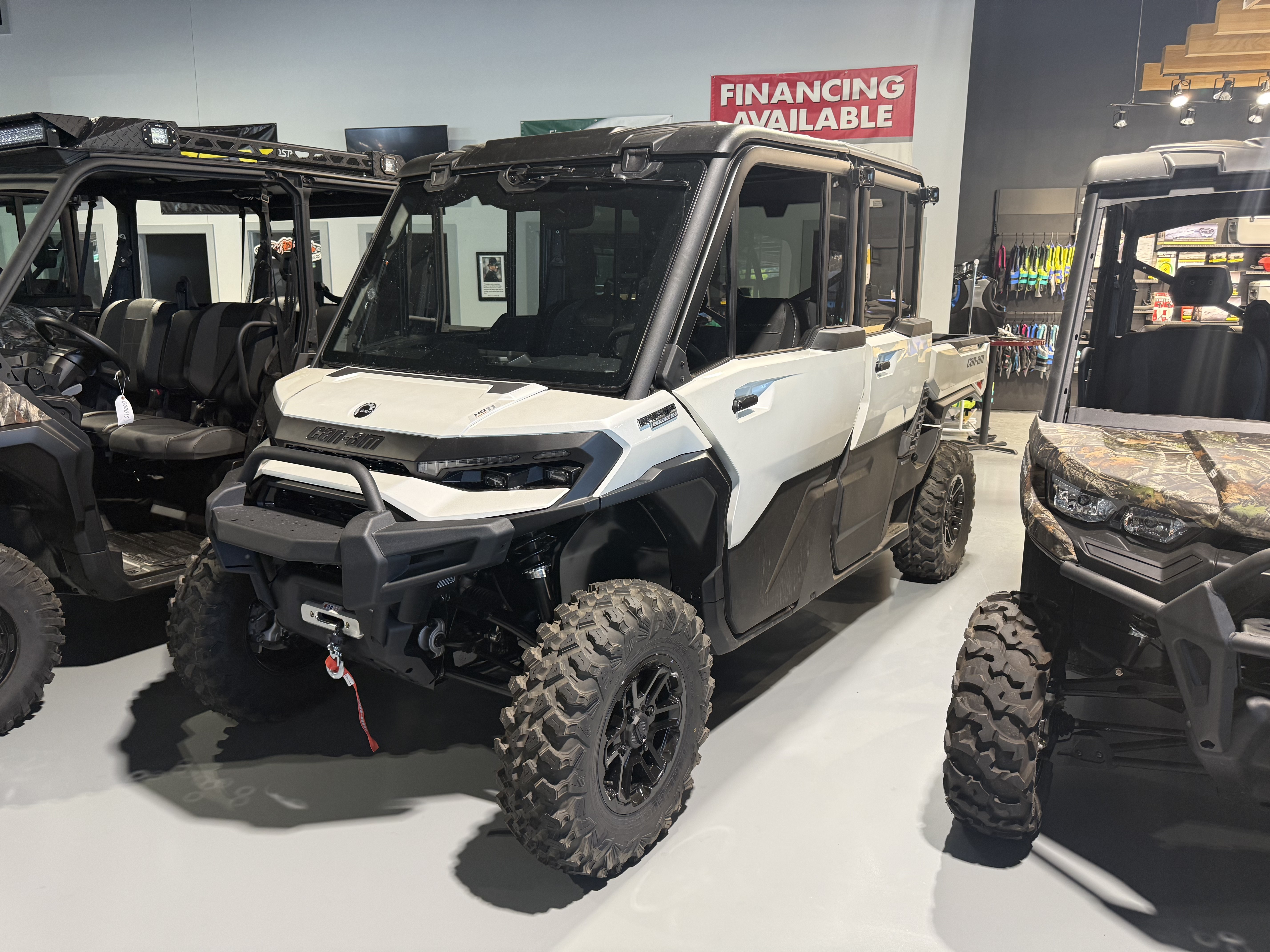 2026 Can-Am Defender MAX Limited HD11