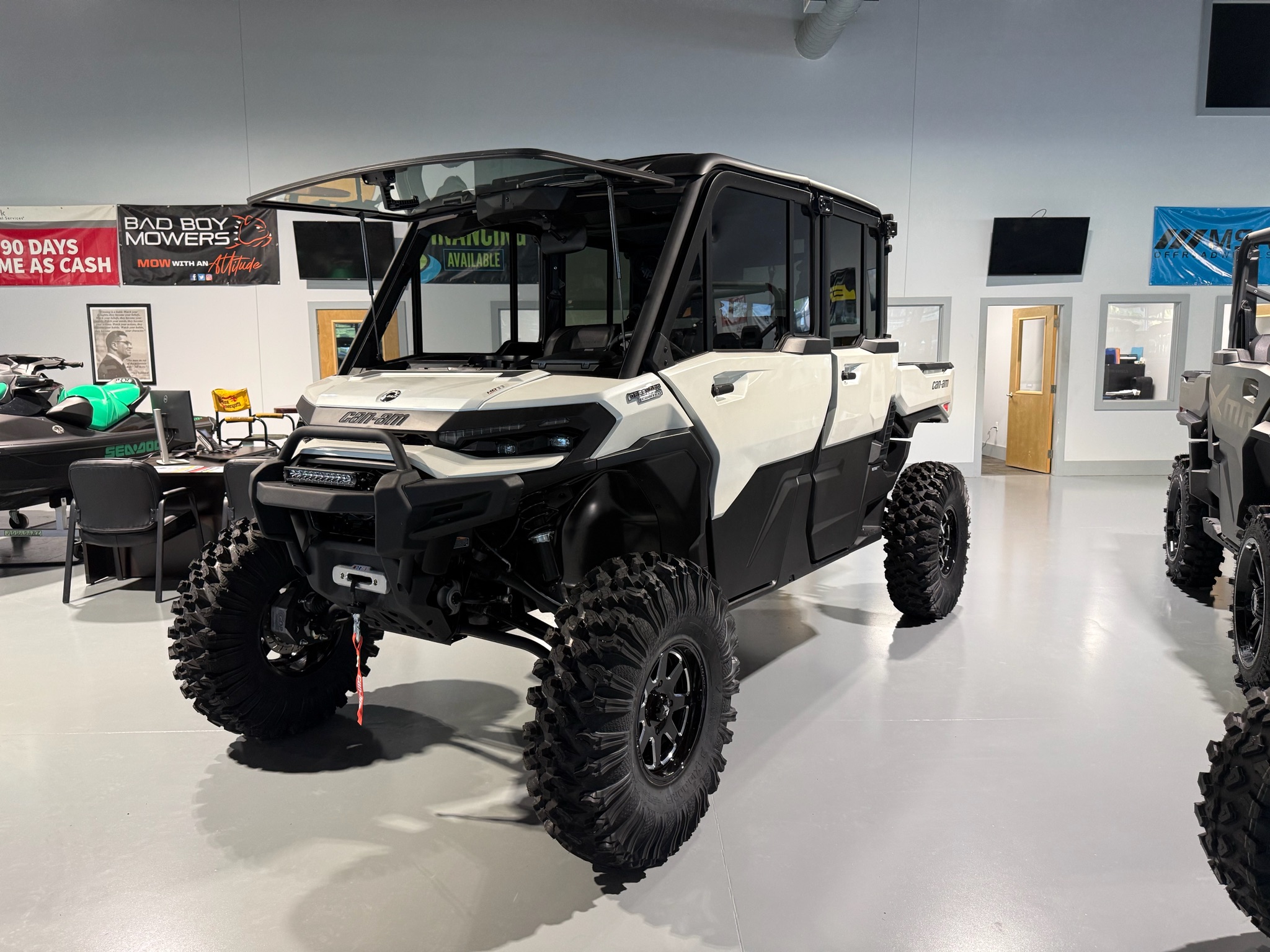 2026 Can-Am Defender MAX Limited HD11