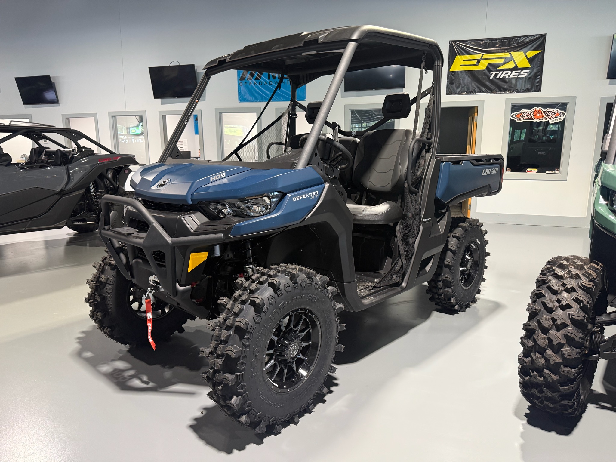 2026 Can-Am Defender XT HD9
