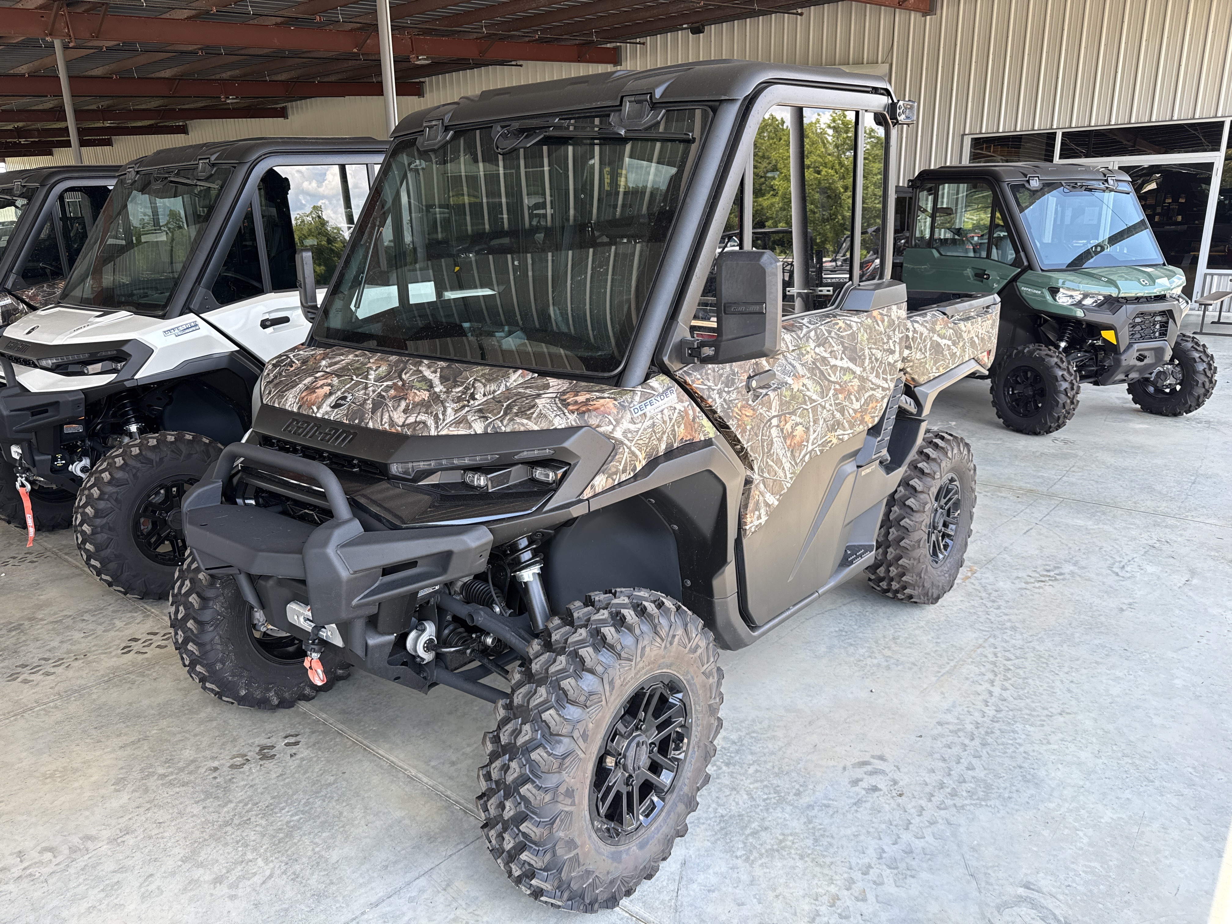 2026 Can-Am Defender Limited HD11