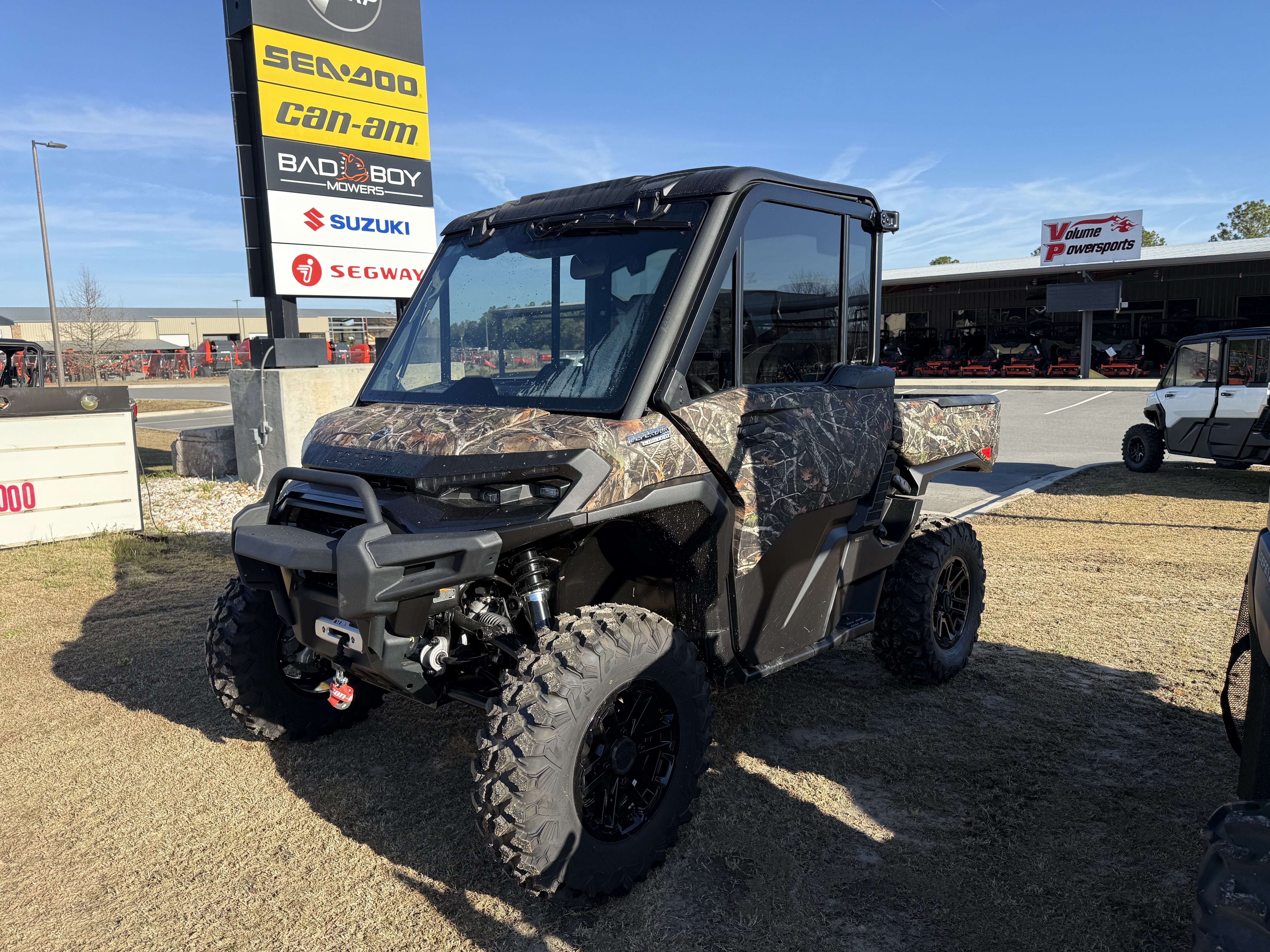 2026 Can-Am Defender Limited HD11
