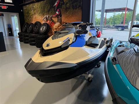 2026 Sea-Doo Wake 170 + BRP Premium Audio, iDF, iBR