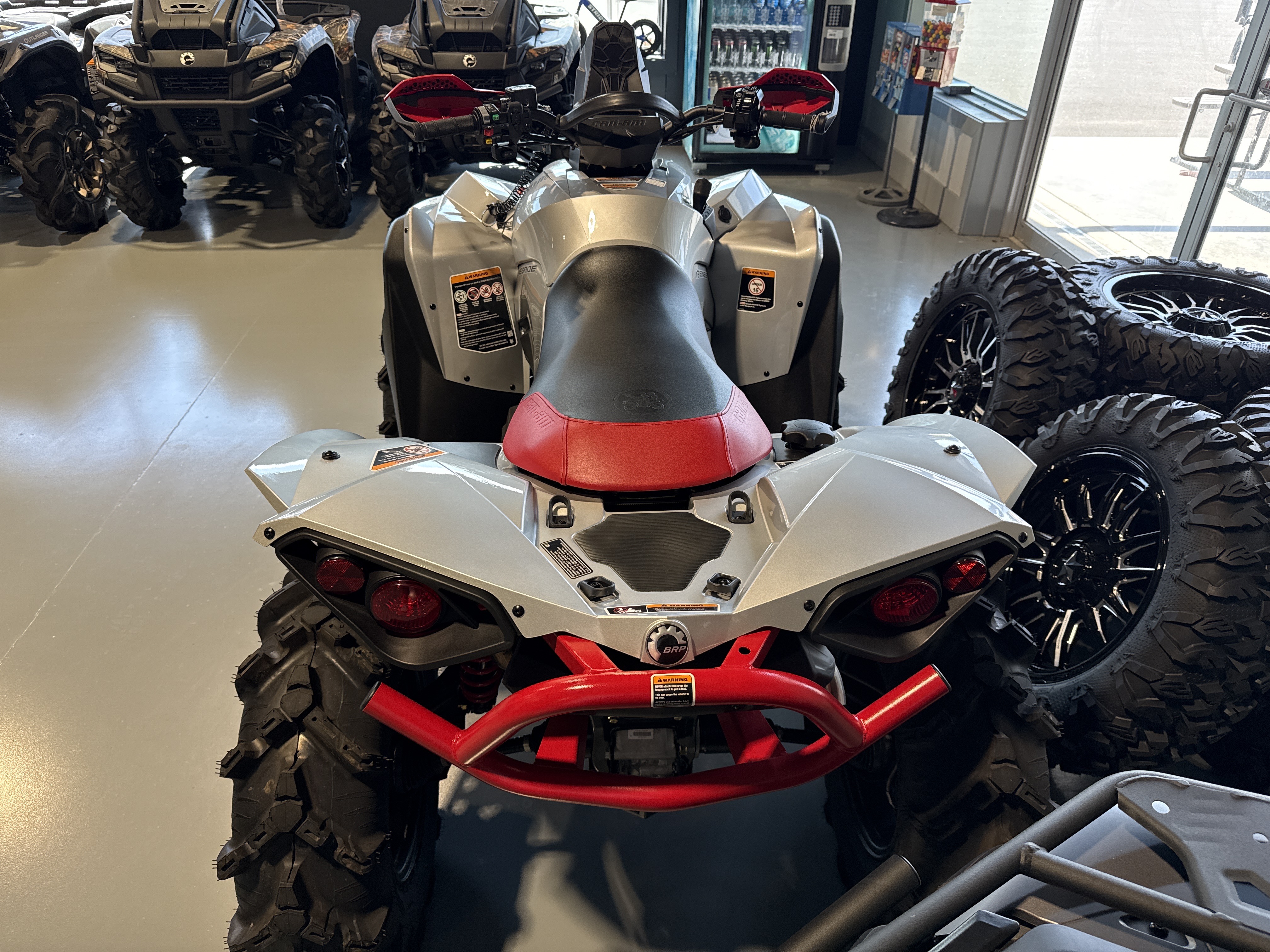 2026 Can-Am™ Renegade X MR 1000R 3