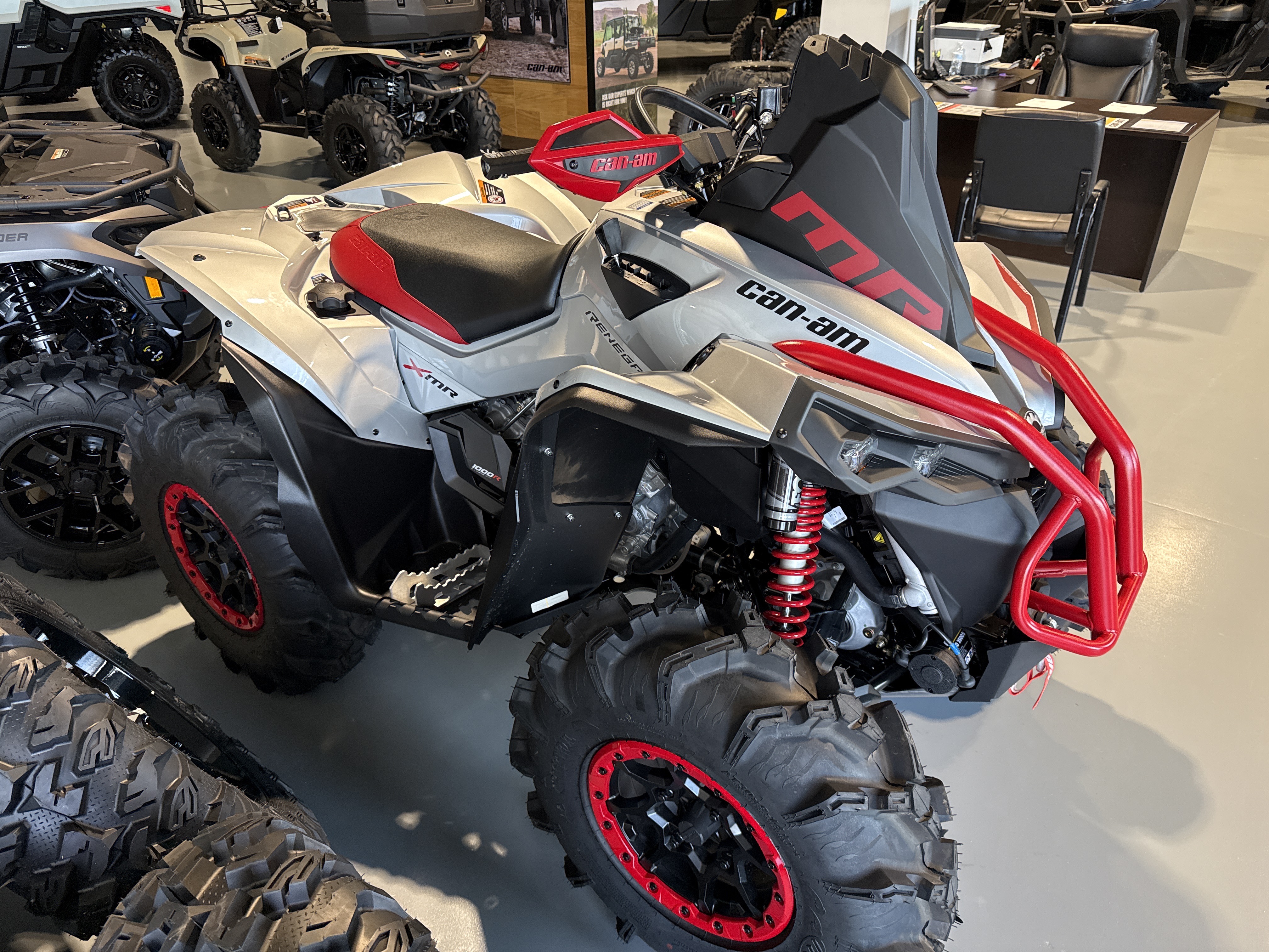 2026 Can-Am™ Renegade X MR 1000R 5