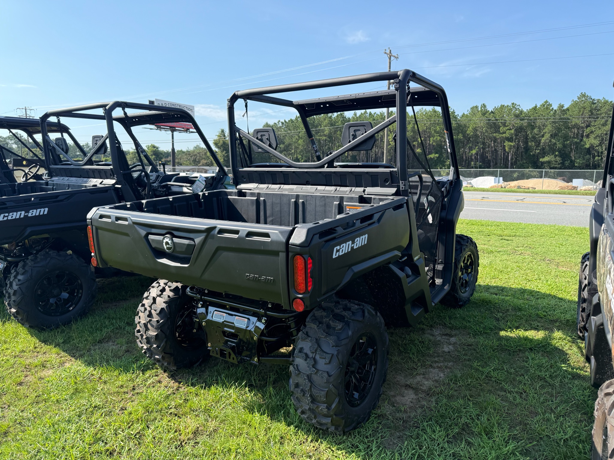 2026 Can-Am™ Defender DPS HD7 4