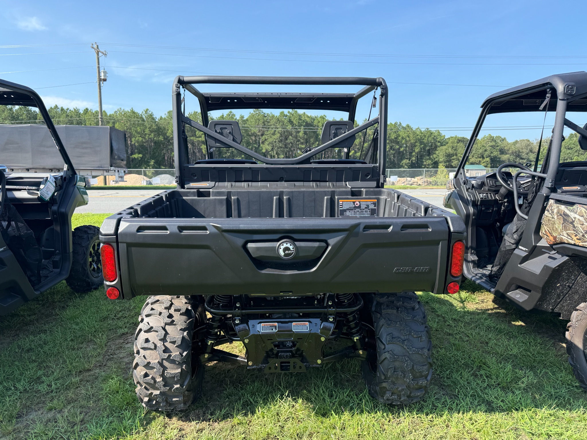 2026 Can-Am™ Defender DPS HD7 5