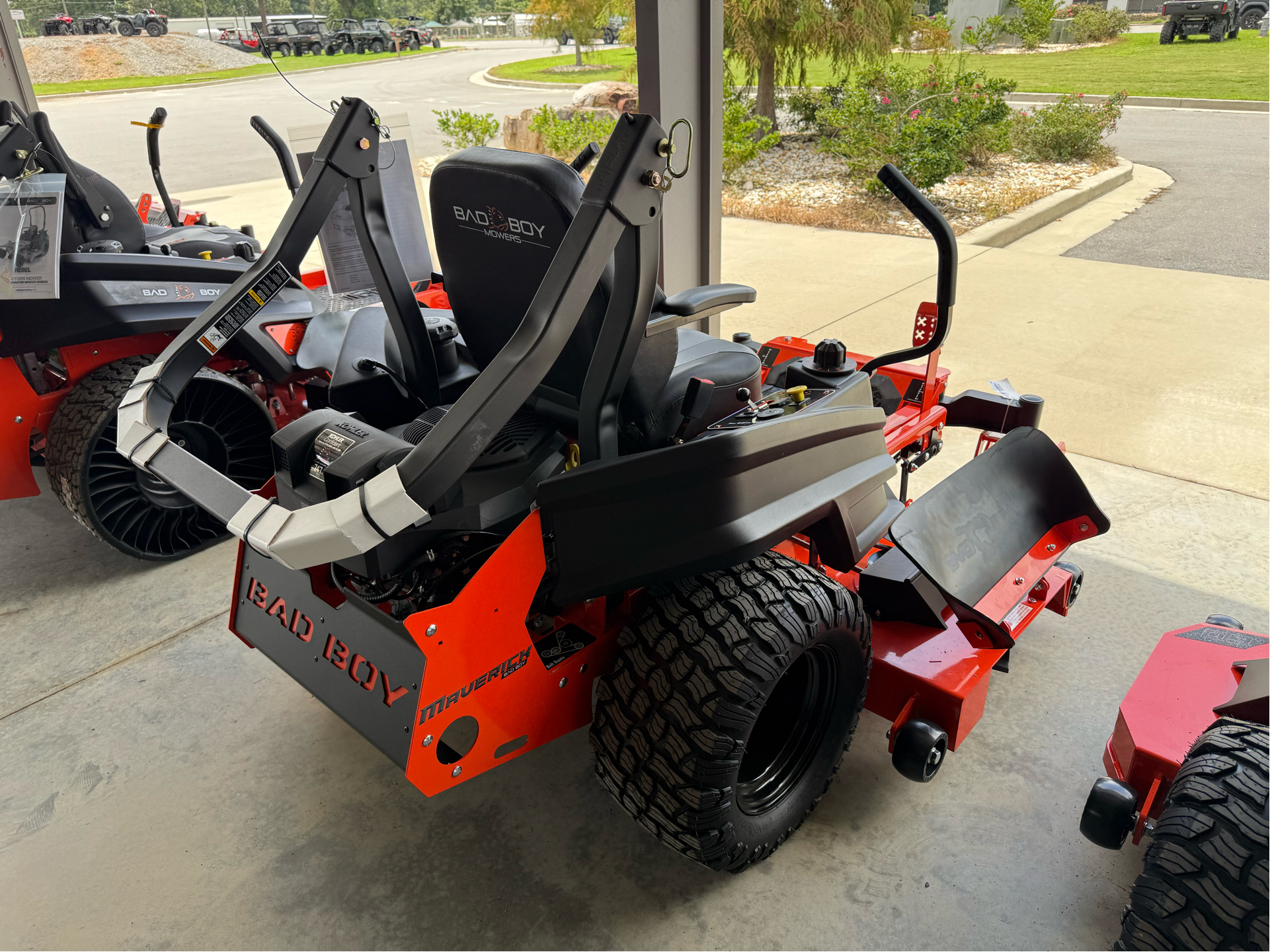 New 2025 Bad Boy Mowers Maverick 60 in. Kohler Confidant ZT740 25