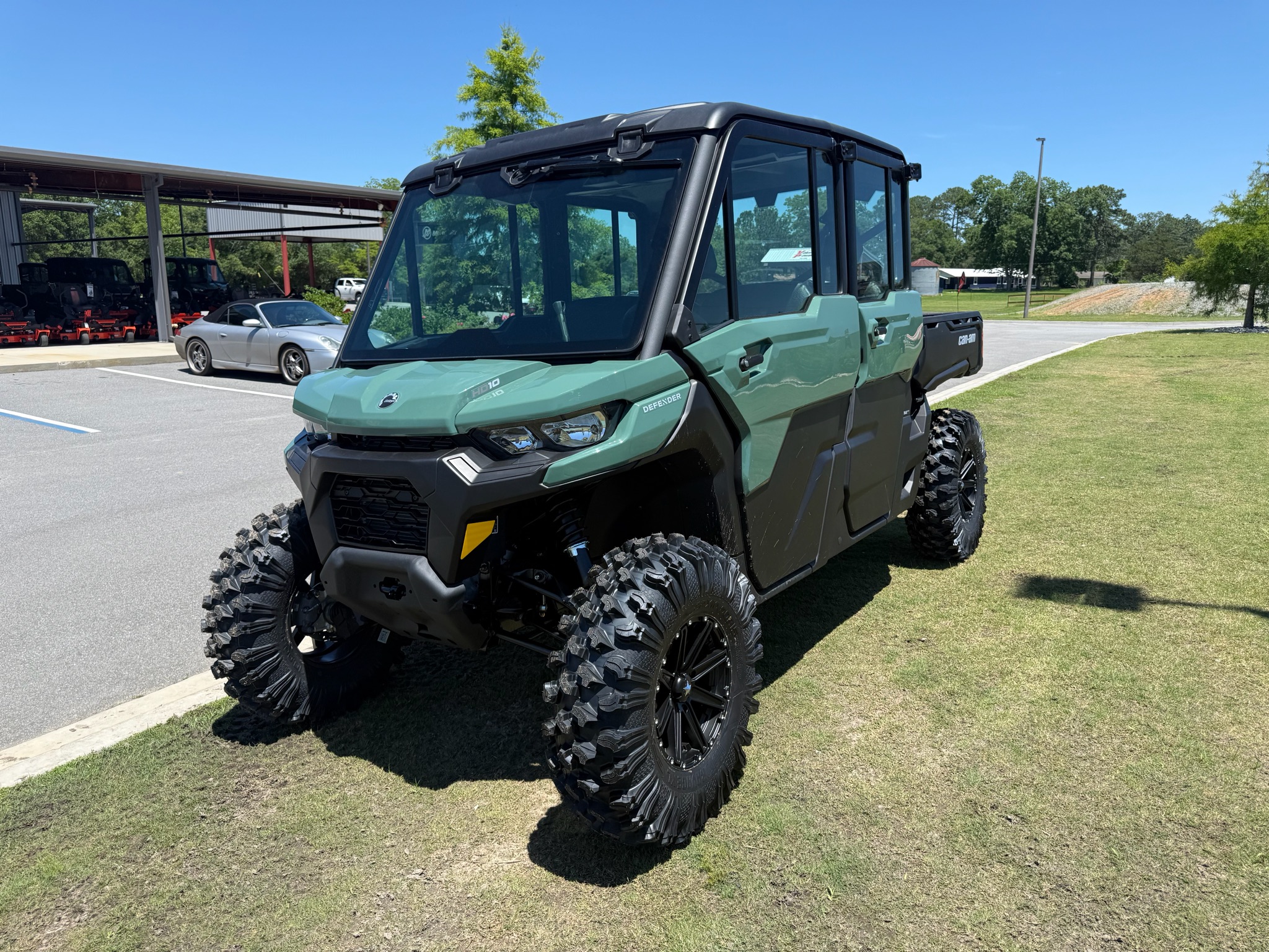 2026 Can-Am Defender MAX DPS CAB HD10