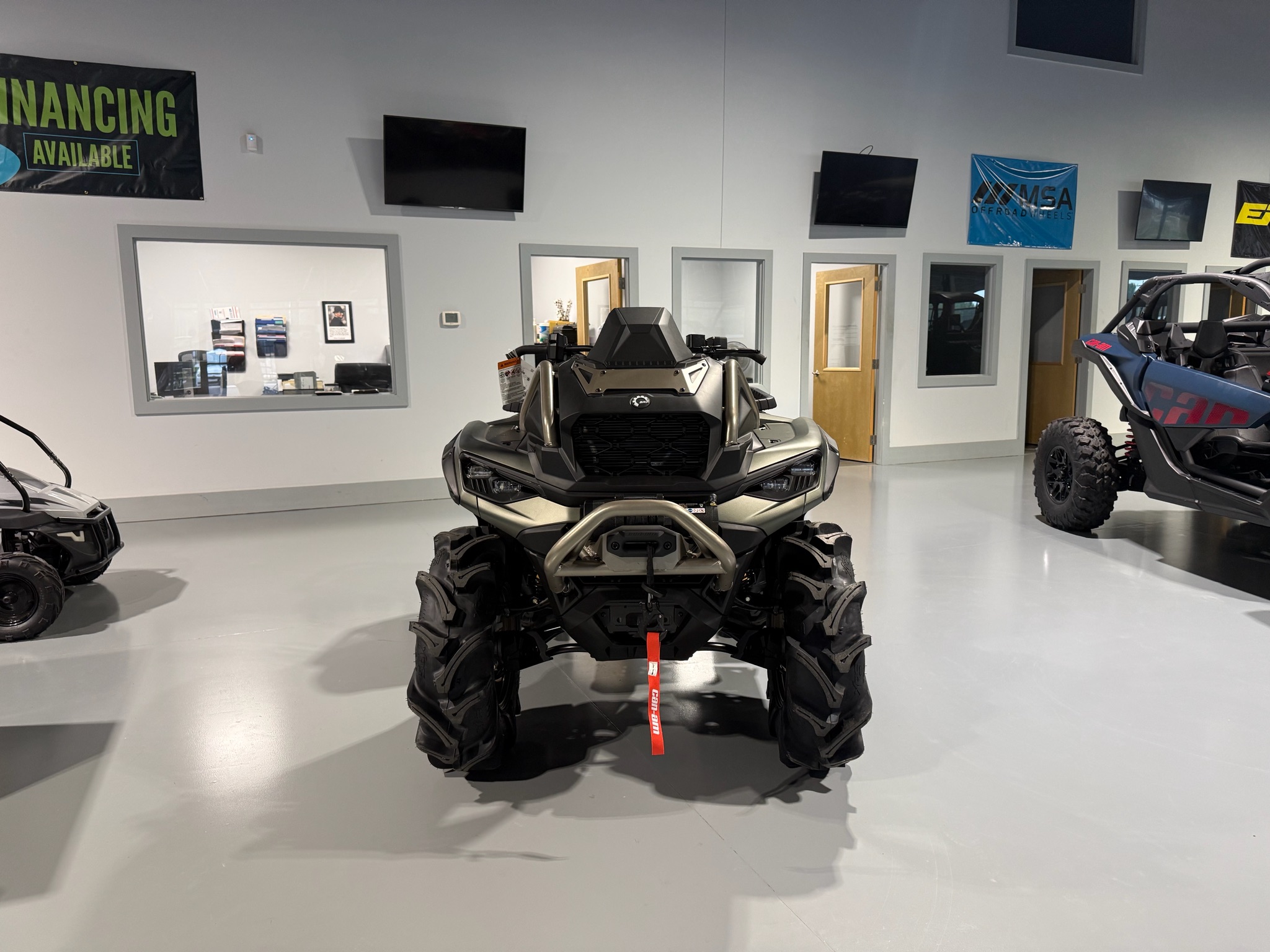 2027 Can-Am™ Outlander X MR 1000R 2
