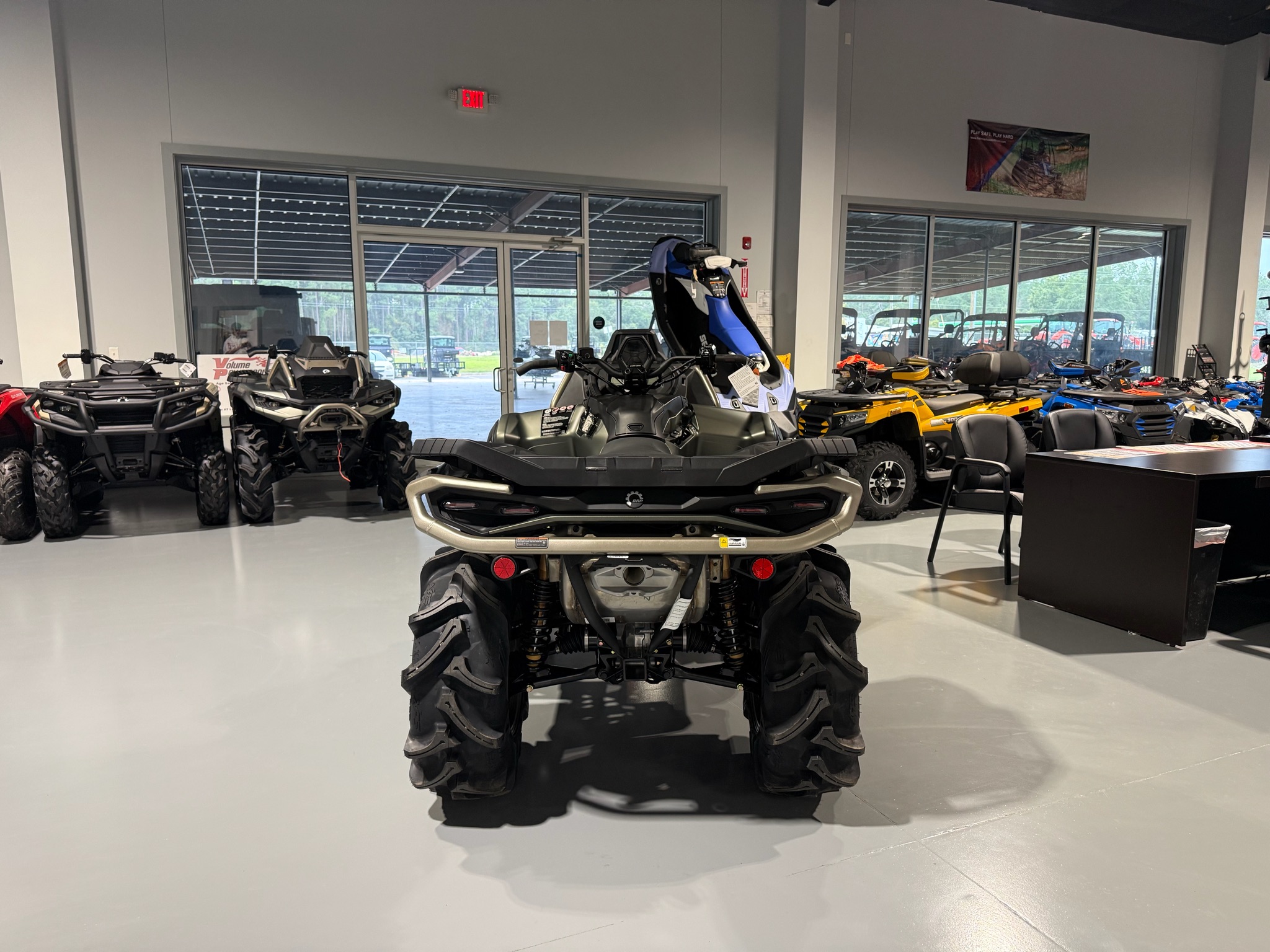 2027 Can-Am™ Outlander X MR 1000R 5