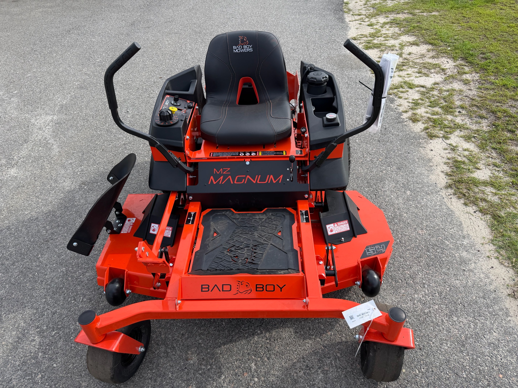New Bad Boy Mowers MZ Magnum 54 in. Kohler Pro 7000 KT745 24 hp
