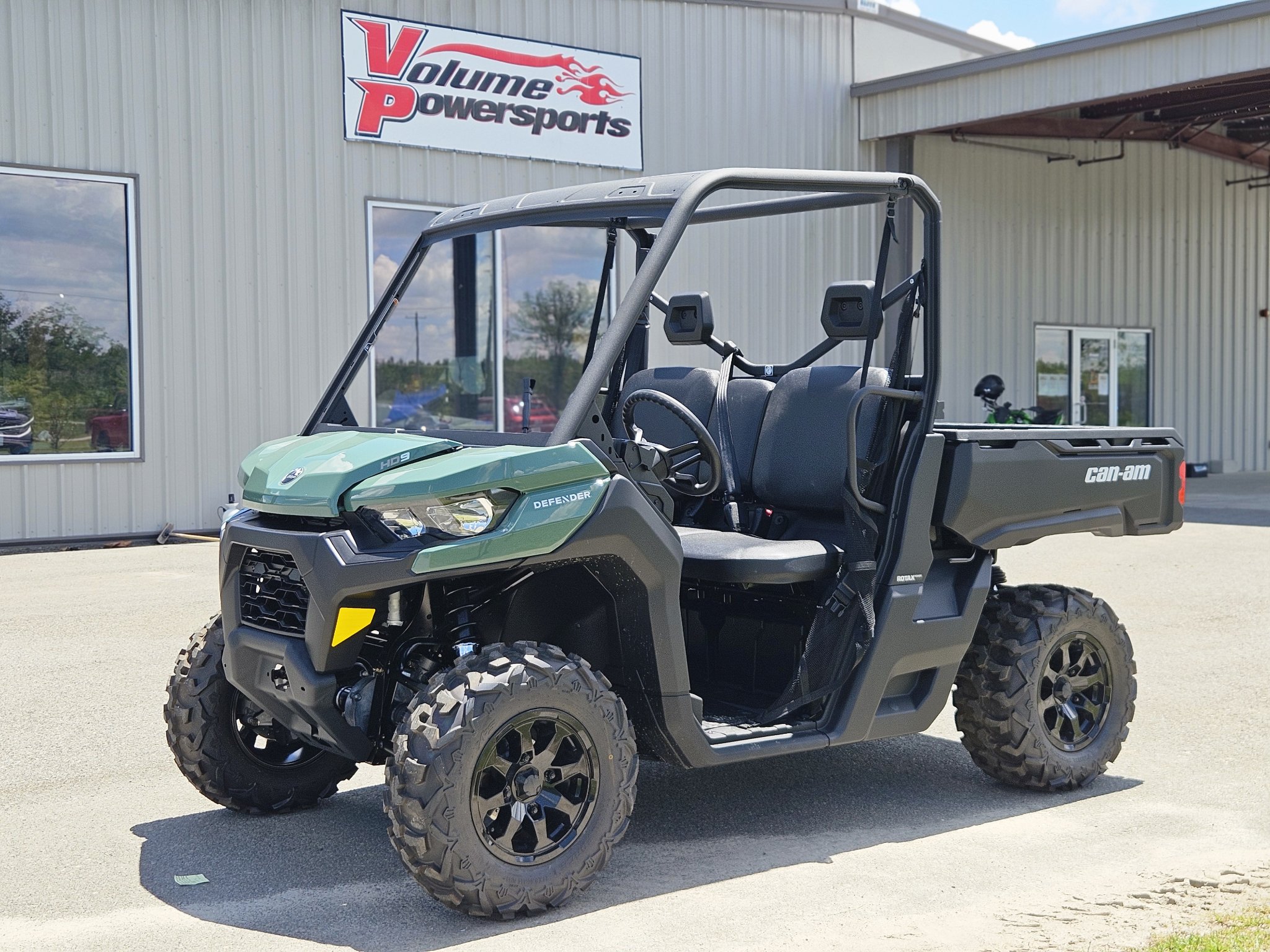 2026 Can-Am Defender DPS HD9