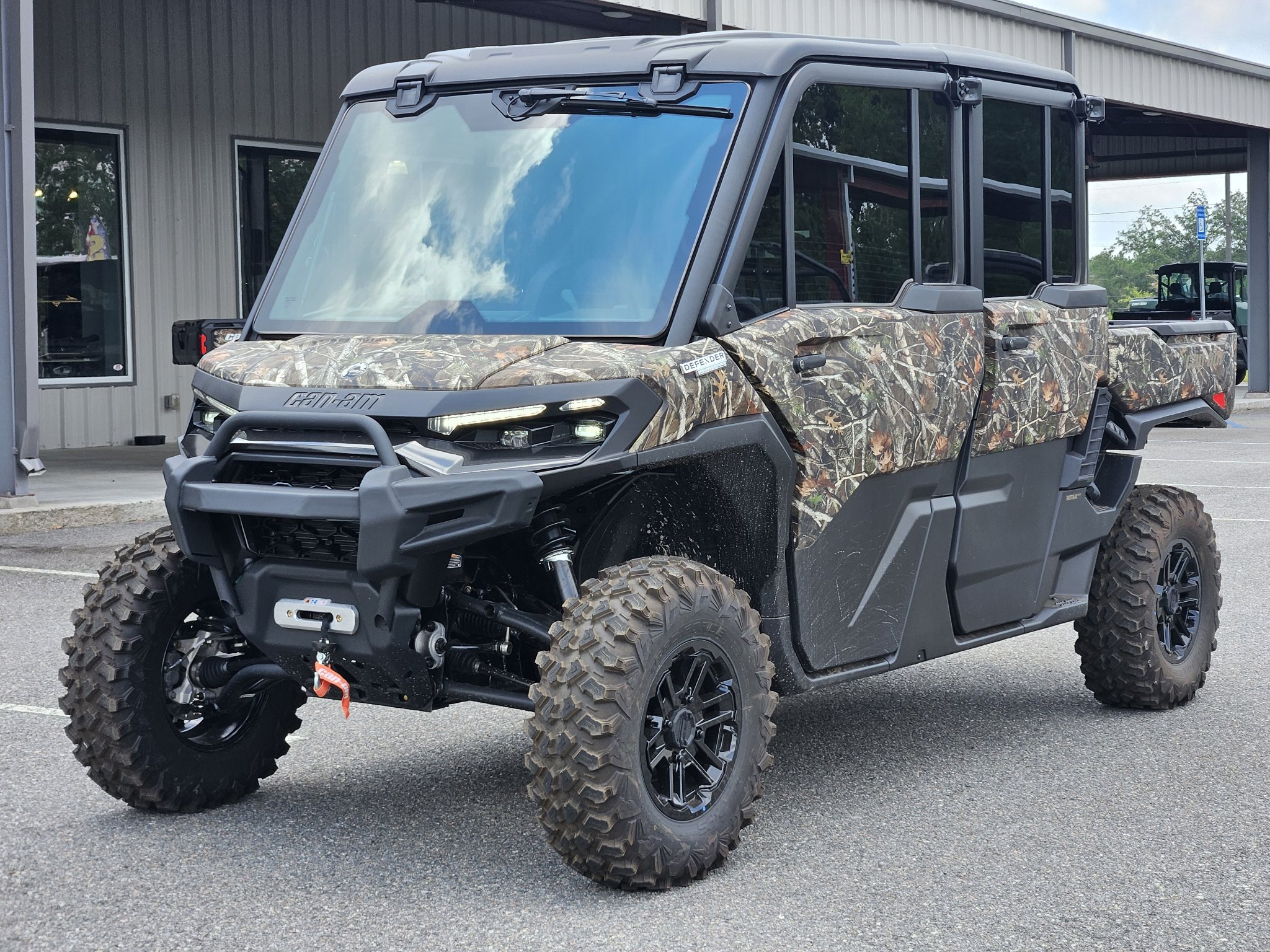 2026 Can-Am™ Defender MAX Limited HD11 2