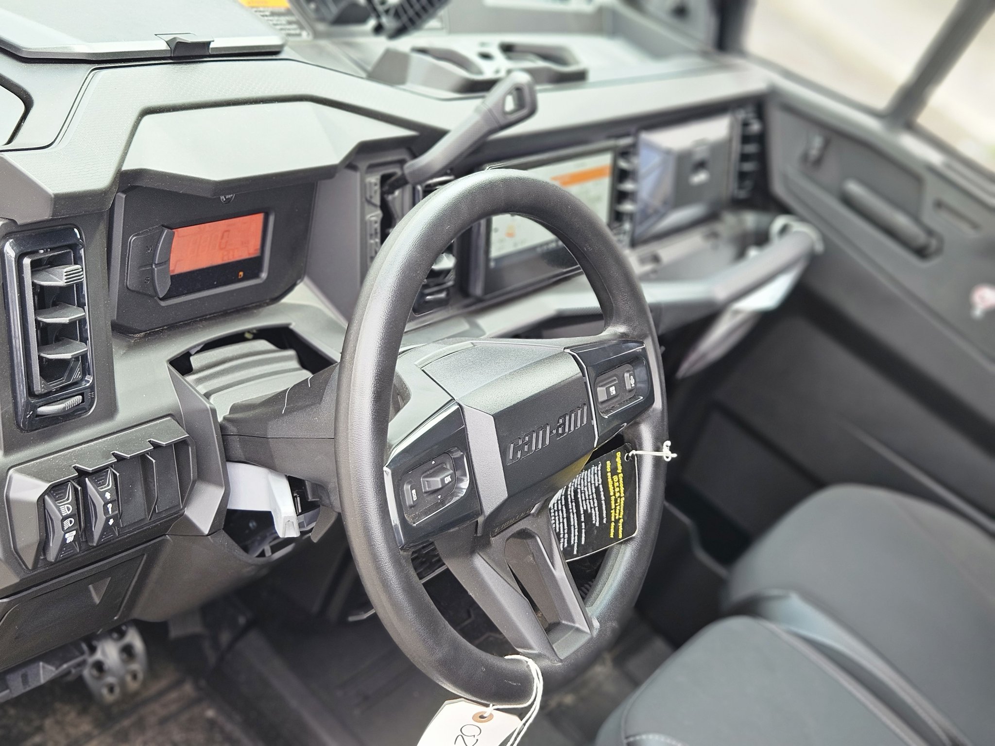 2026 Can-Am™ Defender MAX Limited HD11 11