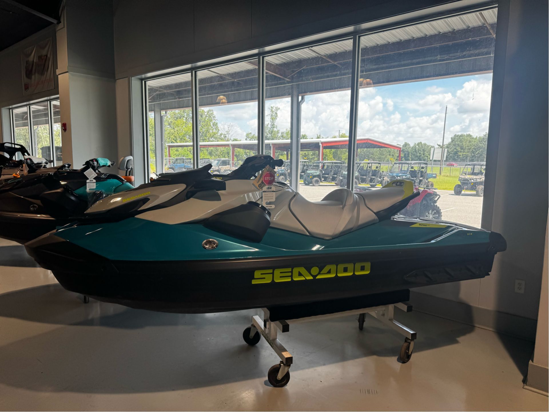 2025 Sea-Doo GTI SE 170 + Tech Package, audio, iDF, iBR 1