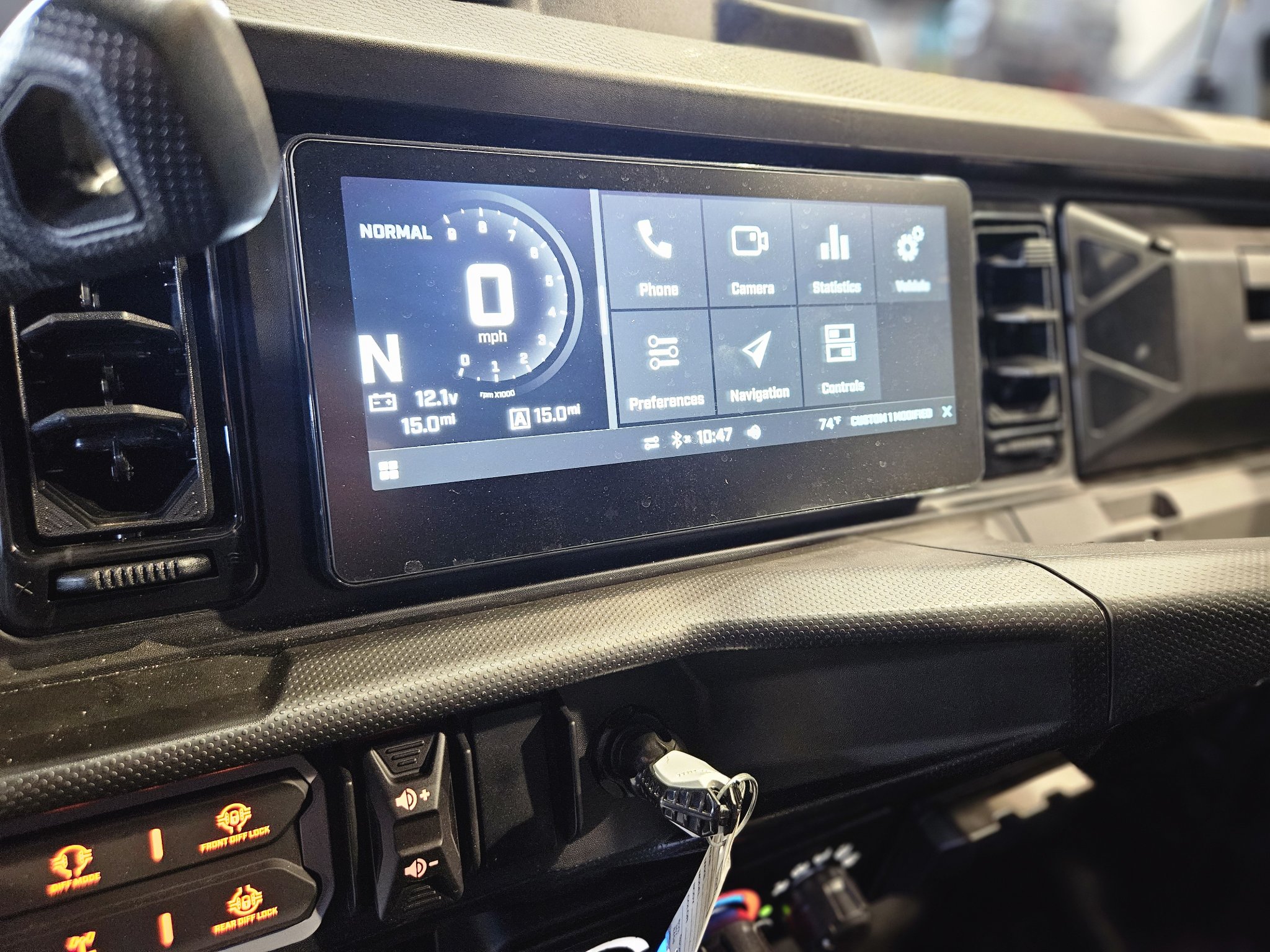 2026 Can-Am™ Defender MAX Limited HD11 10