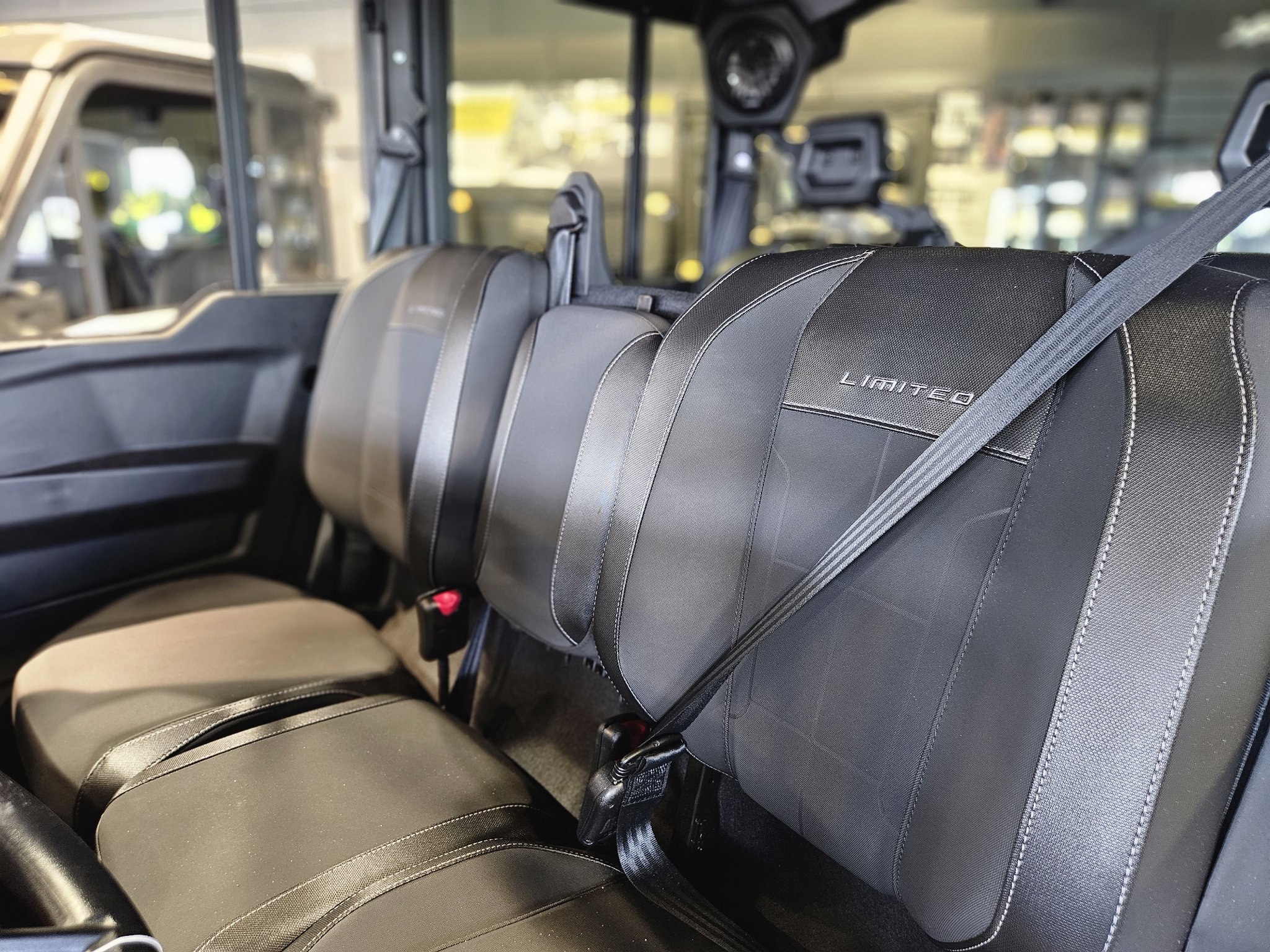 2026 Can-Am™ Defender MAX Limited HD11 11