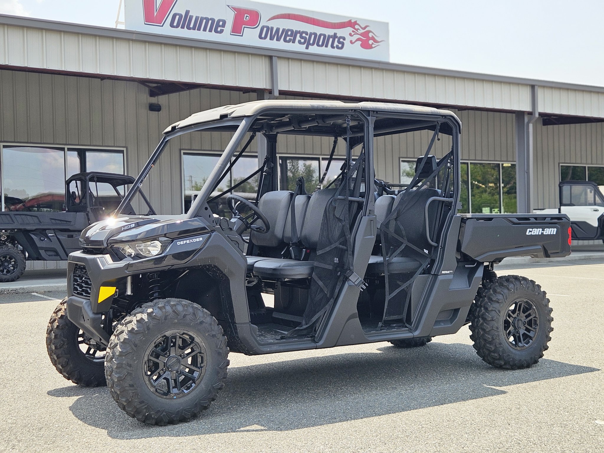 2026 Can-Am Defender MAX DPS HD9