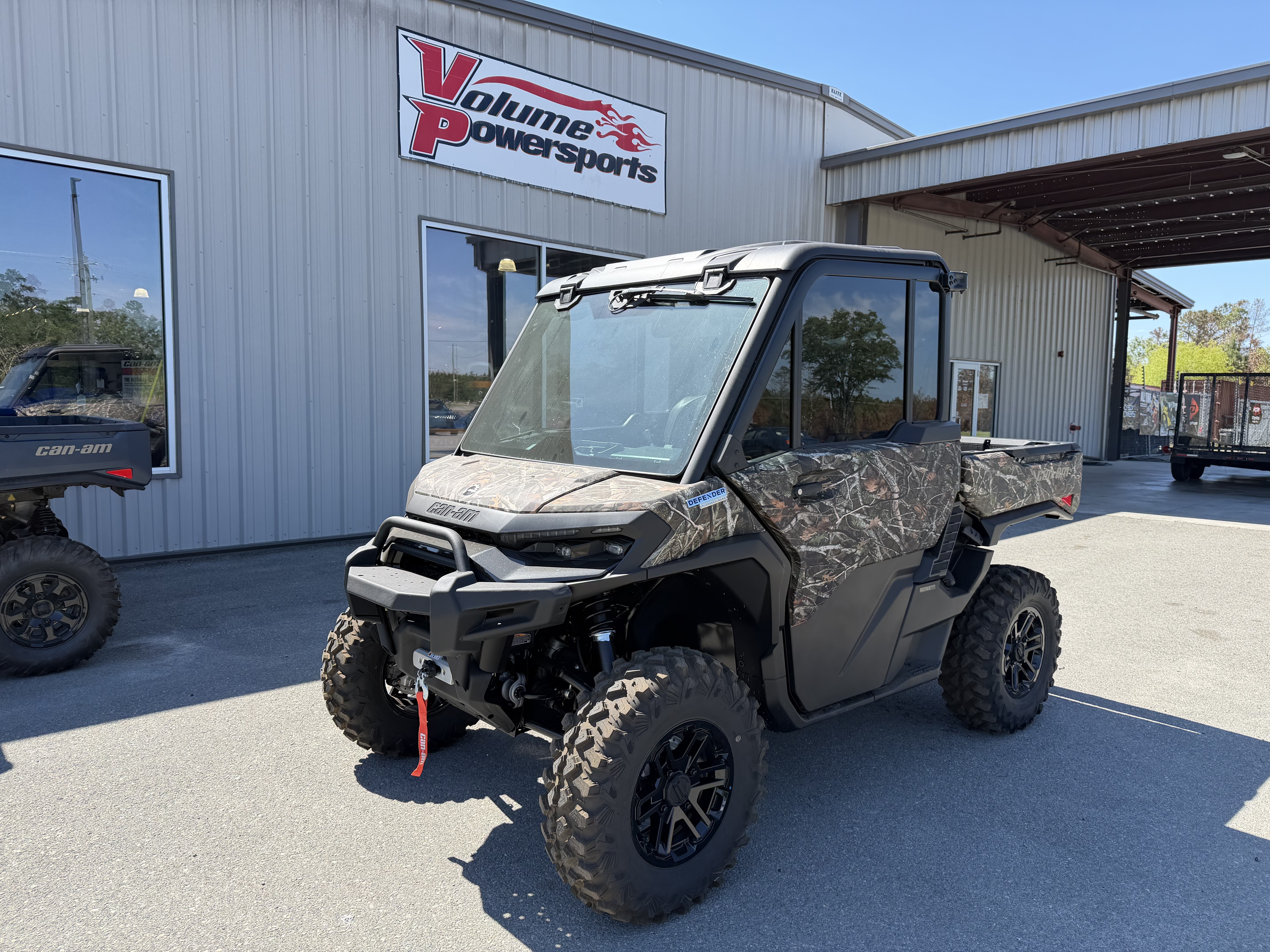 2026 Can-Am Defender Limited HD11
