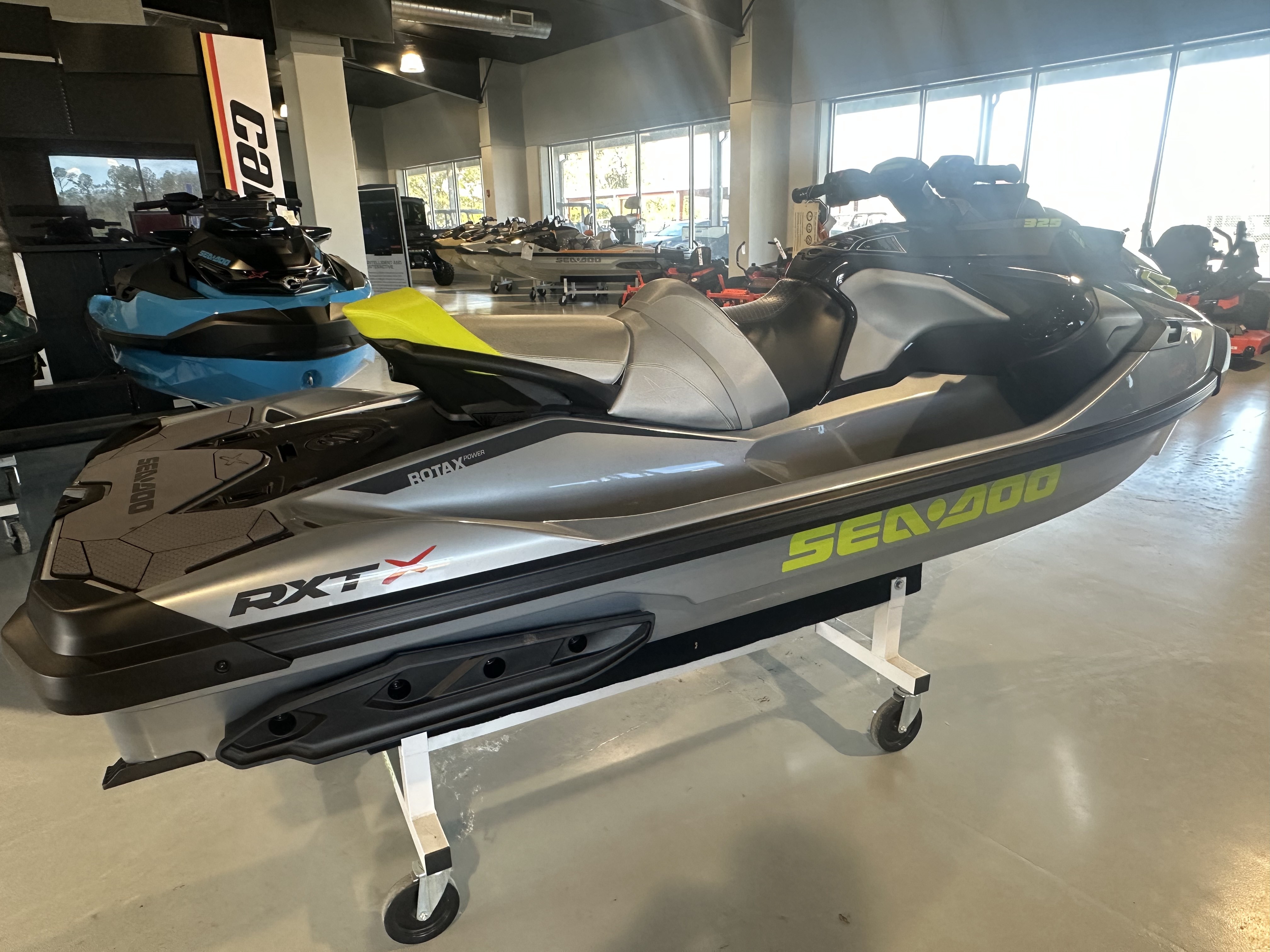 2026 Sea-Doo RXT-X 325 + Tech Package 3
