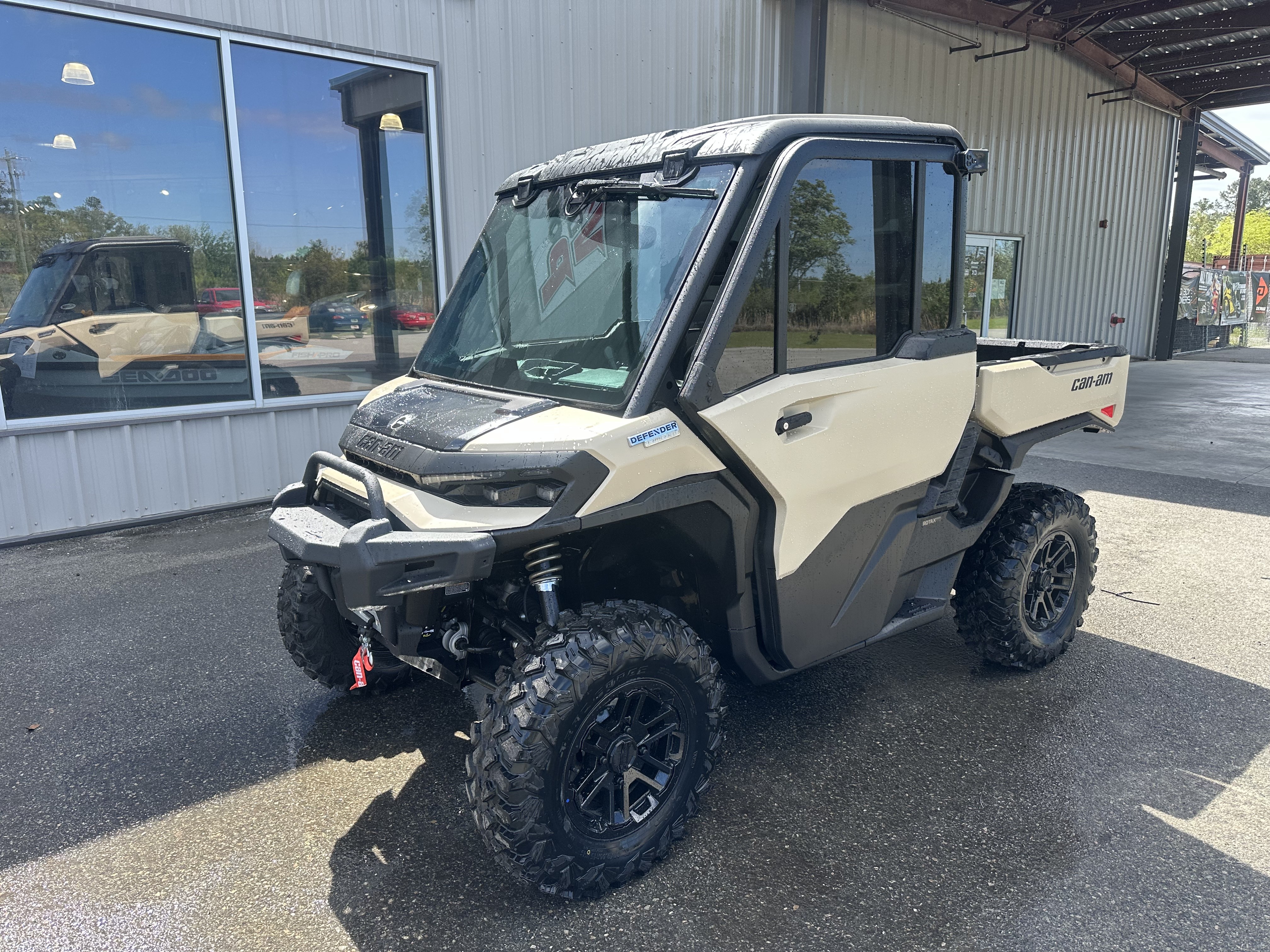 2026 Can-Am Defender Limited HD11