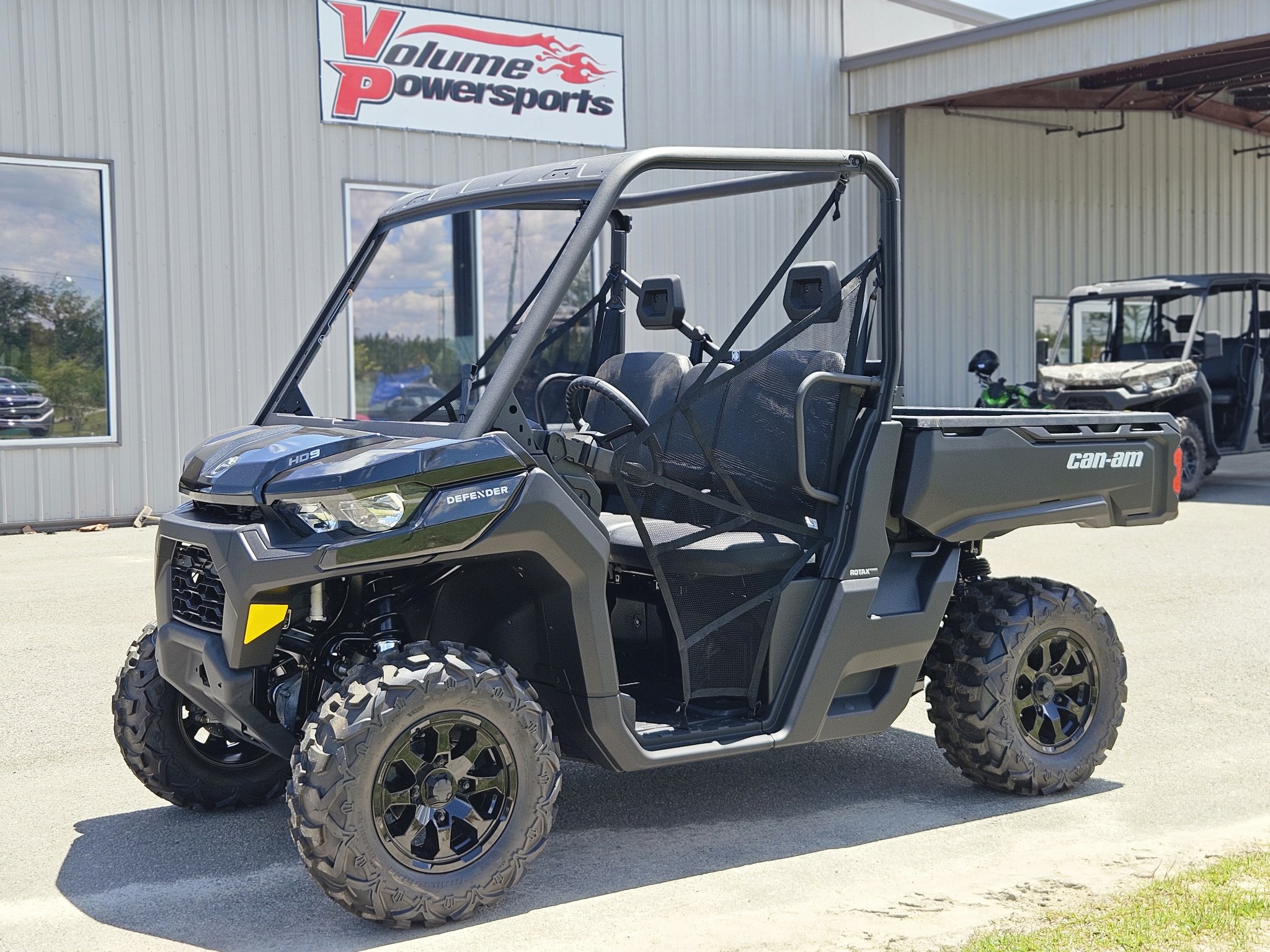 2026 Can-Am Defender DPS HD9