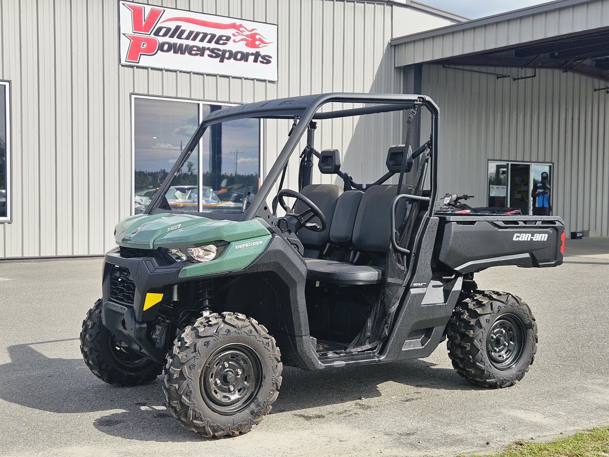 2026 Can-Am Defender HD7