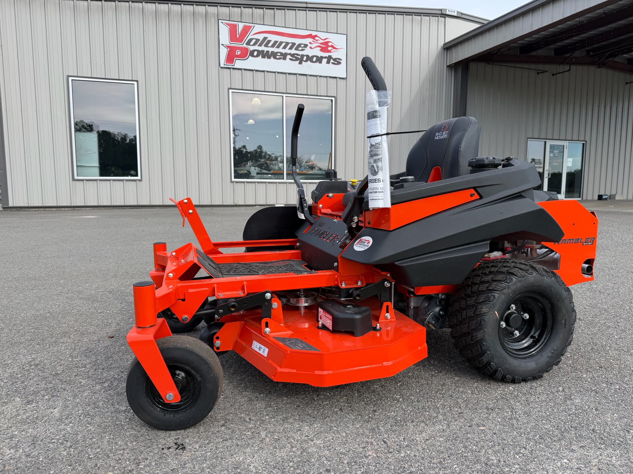 New Bad Boy Mowers MZ Rambler 42 in. Kohler Twin 22 hp, Valdosta