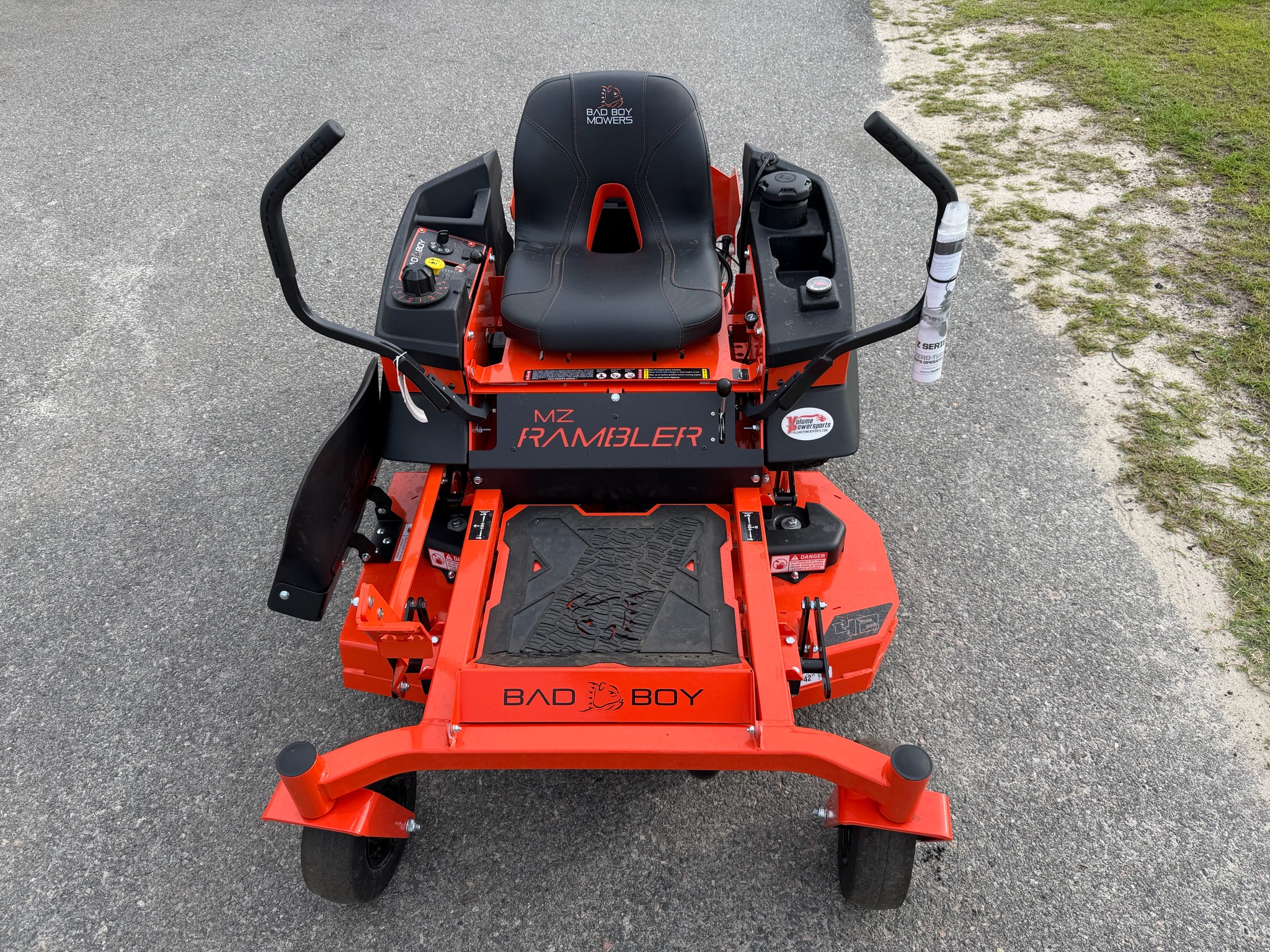 New Bad Boy Mowers MZ Rambler 42 in. Kohler Twin 22 hp, Valdosta