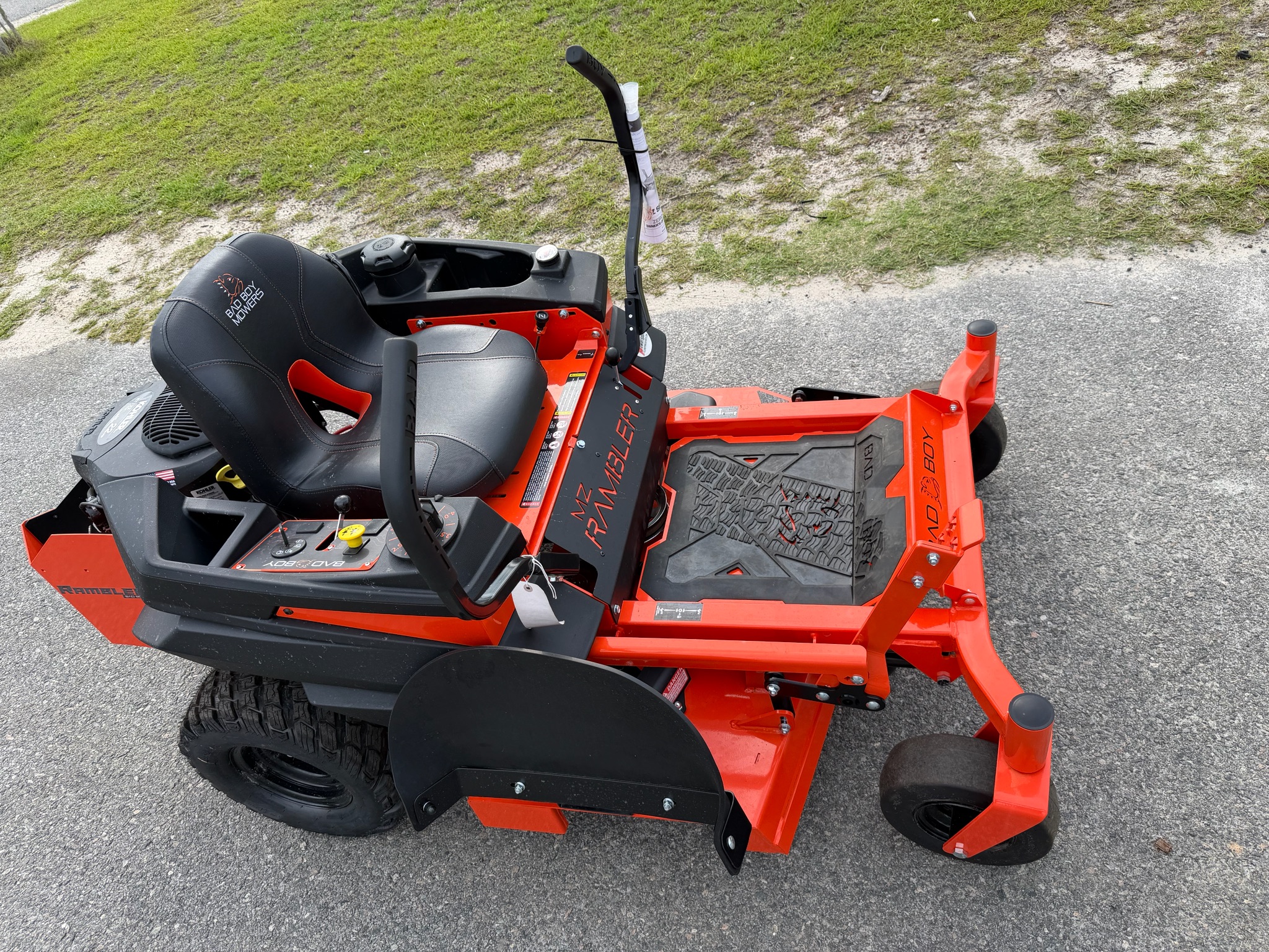 New Bad Boy Mowers MZ Rambler 42 in. Kohler Twin 22 hp, Valdosta