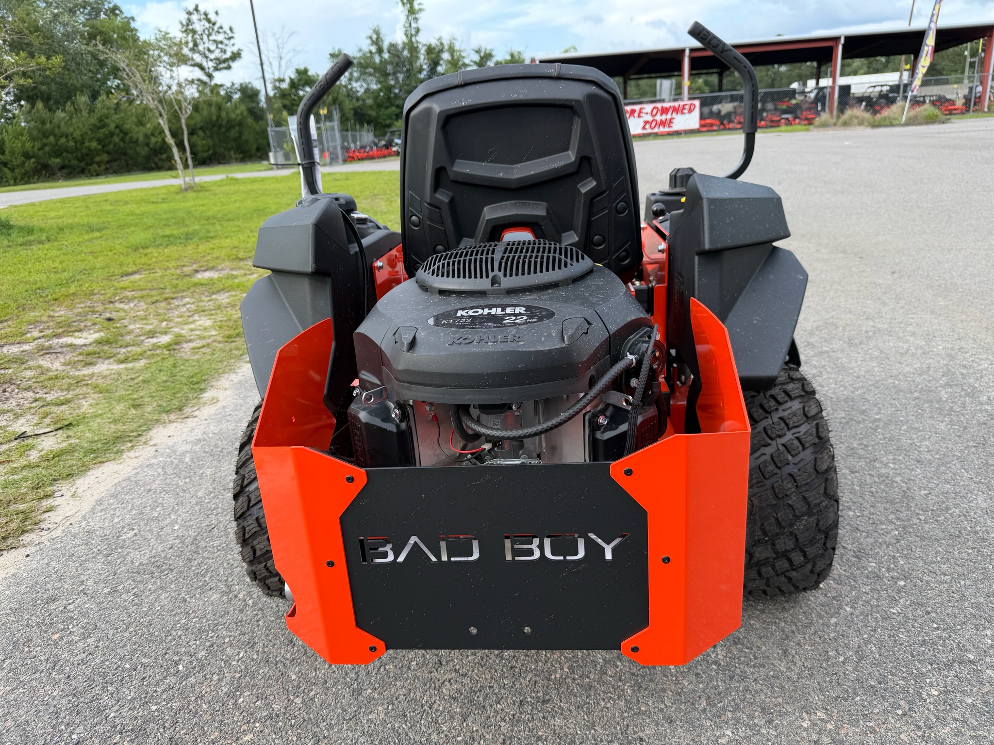 New Bad Boy Mowers MZ Rambler 42 in. Kohler Twin 22 hp, Valdosta