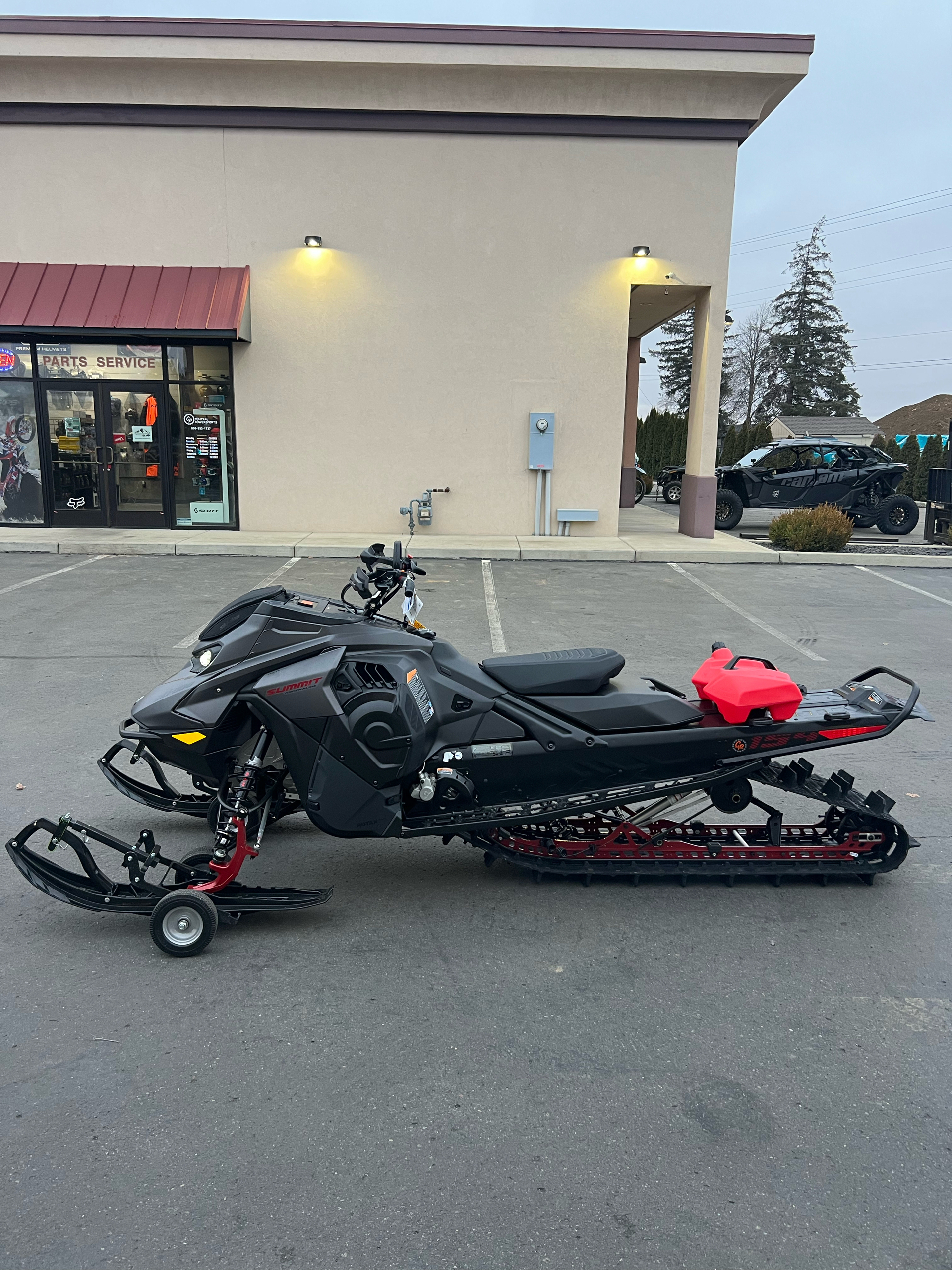 Ski-Doo Summit Edge 154 850 E-Tec Shot Powdermax Light Image