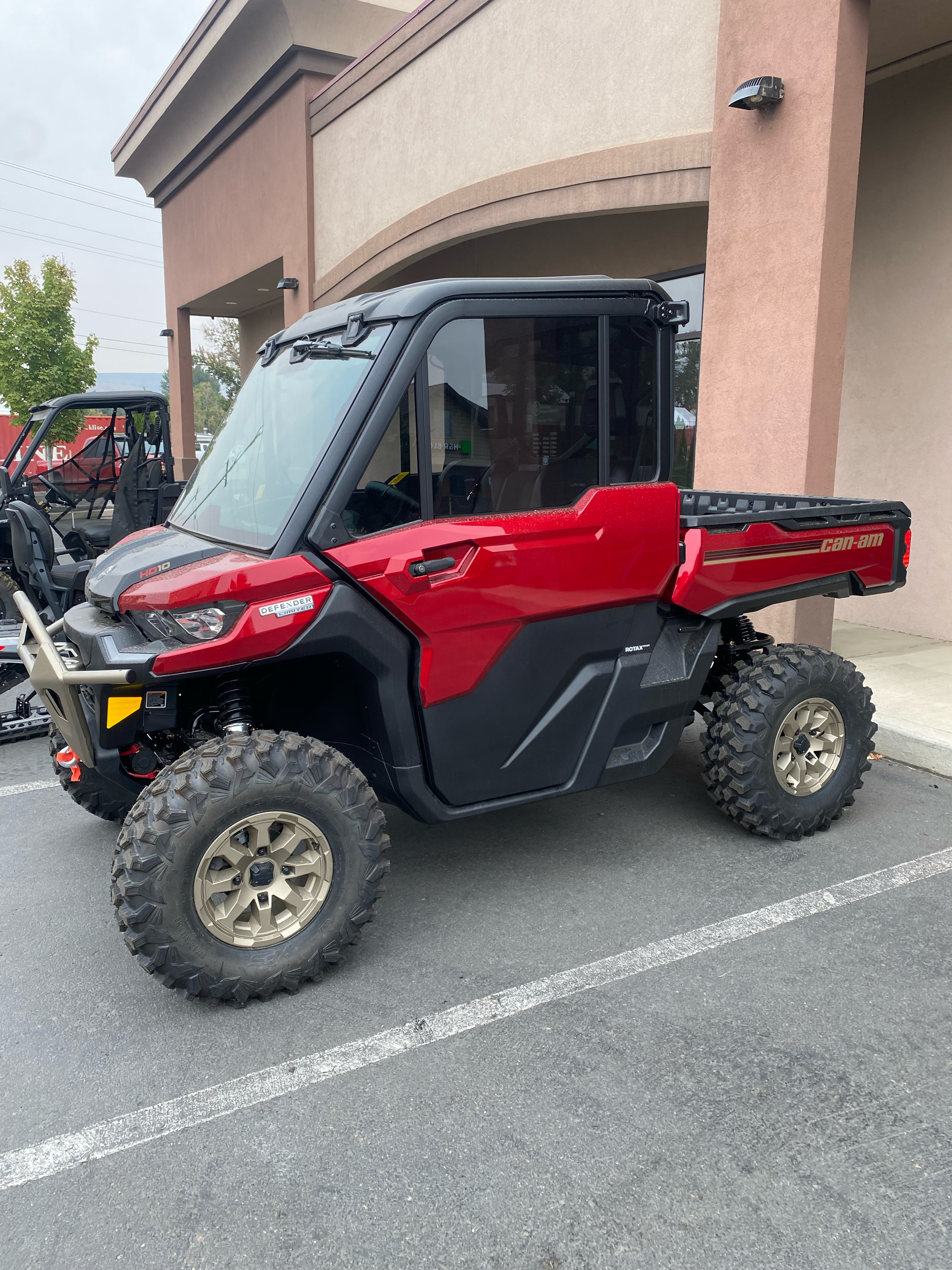 Can-Am Defender Limited Image