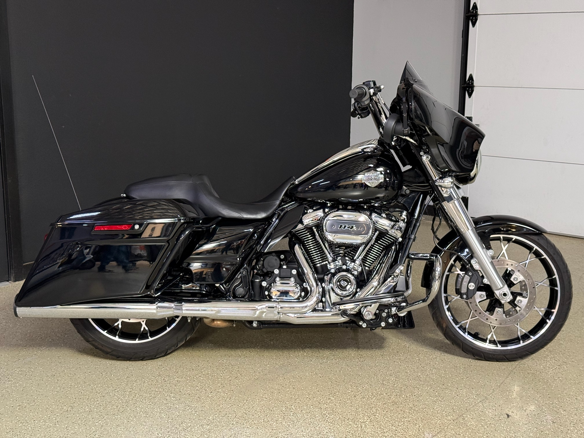 2022 Harley-Davidson Street Glide® Special 2