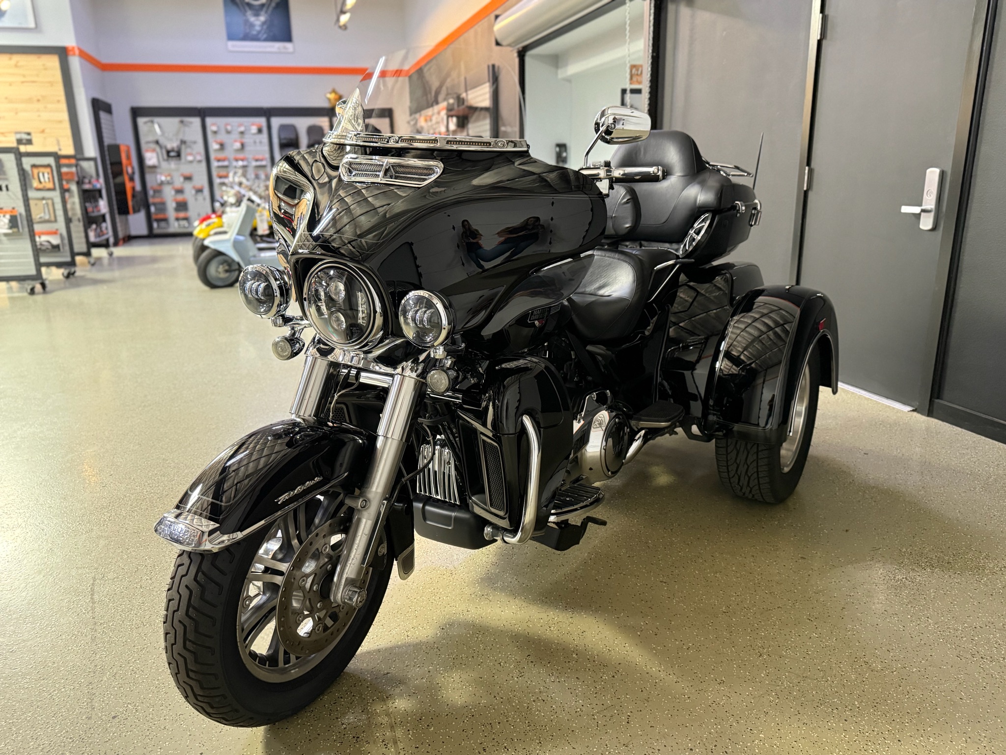 2022 Harley-Davidson Tri Glide® Ultra 6