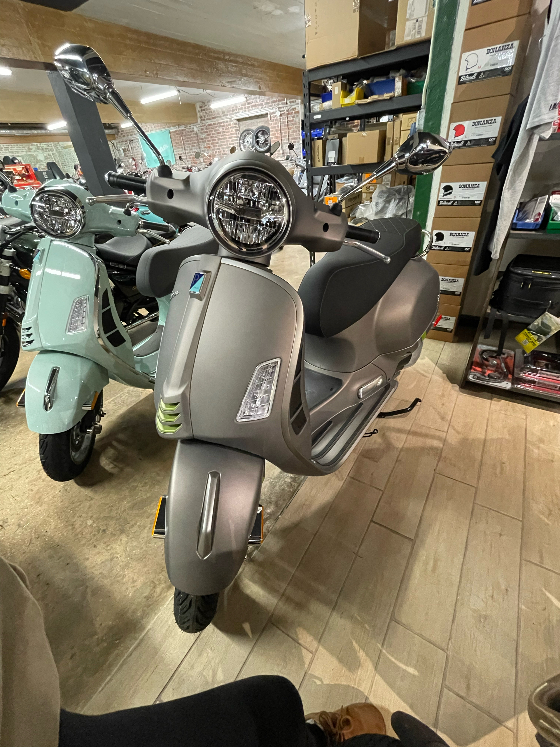 New 2024 Vespa GTS Super 300 Tech Scooters in Greensboro, NC