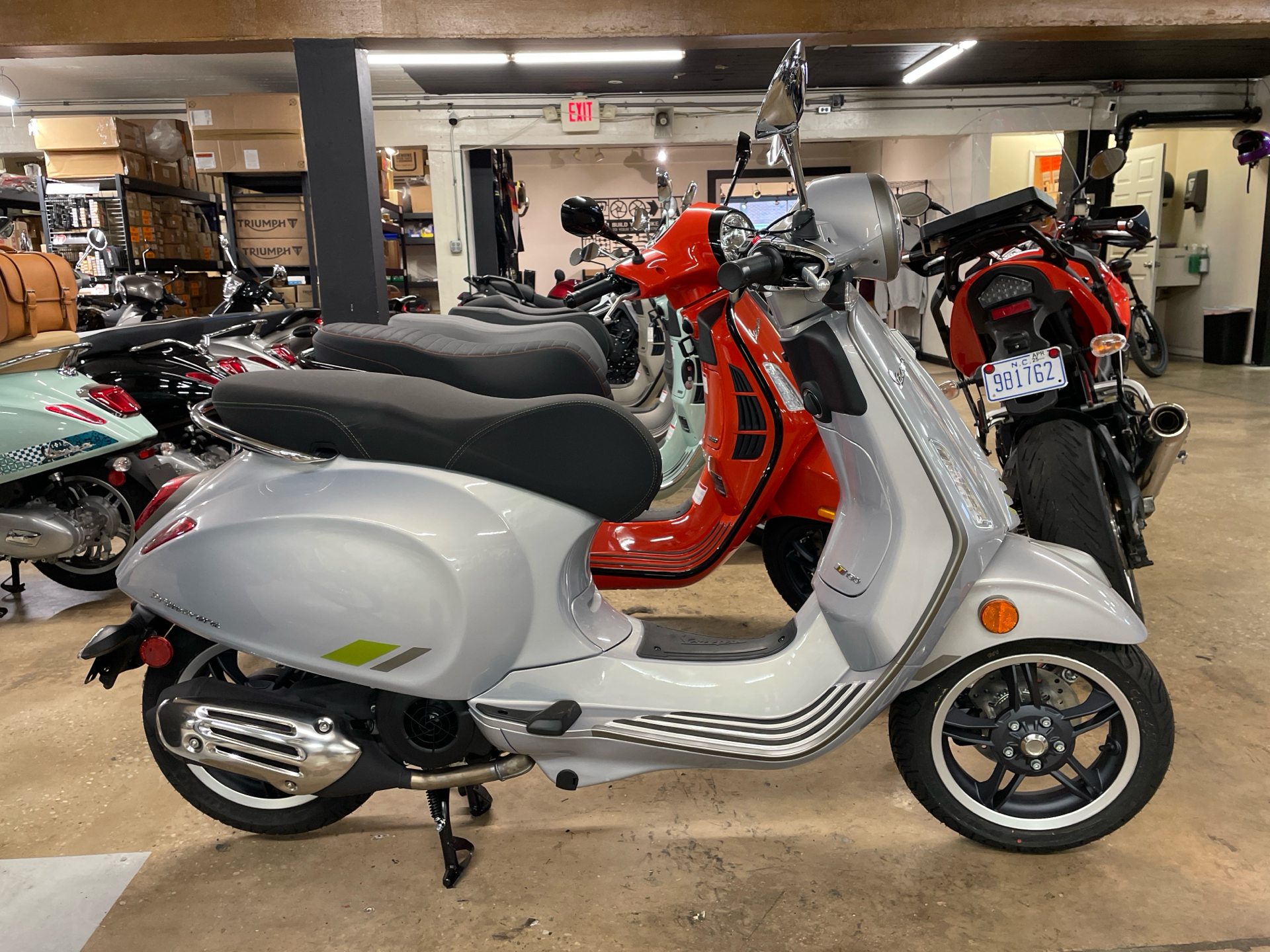 New 2025 Vespa Primavera 150 Tech Scooters in Greensboro, NC