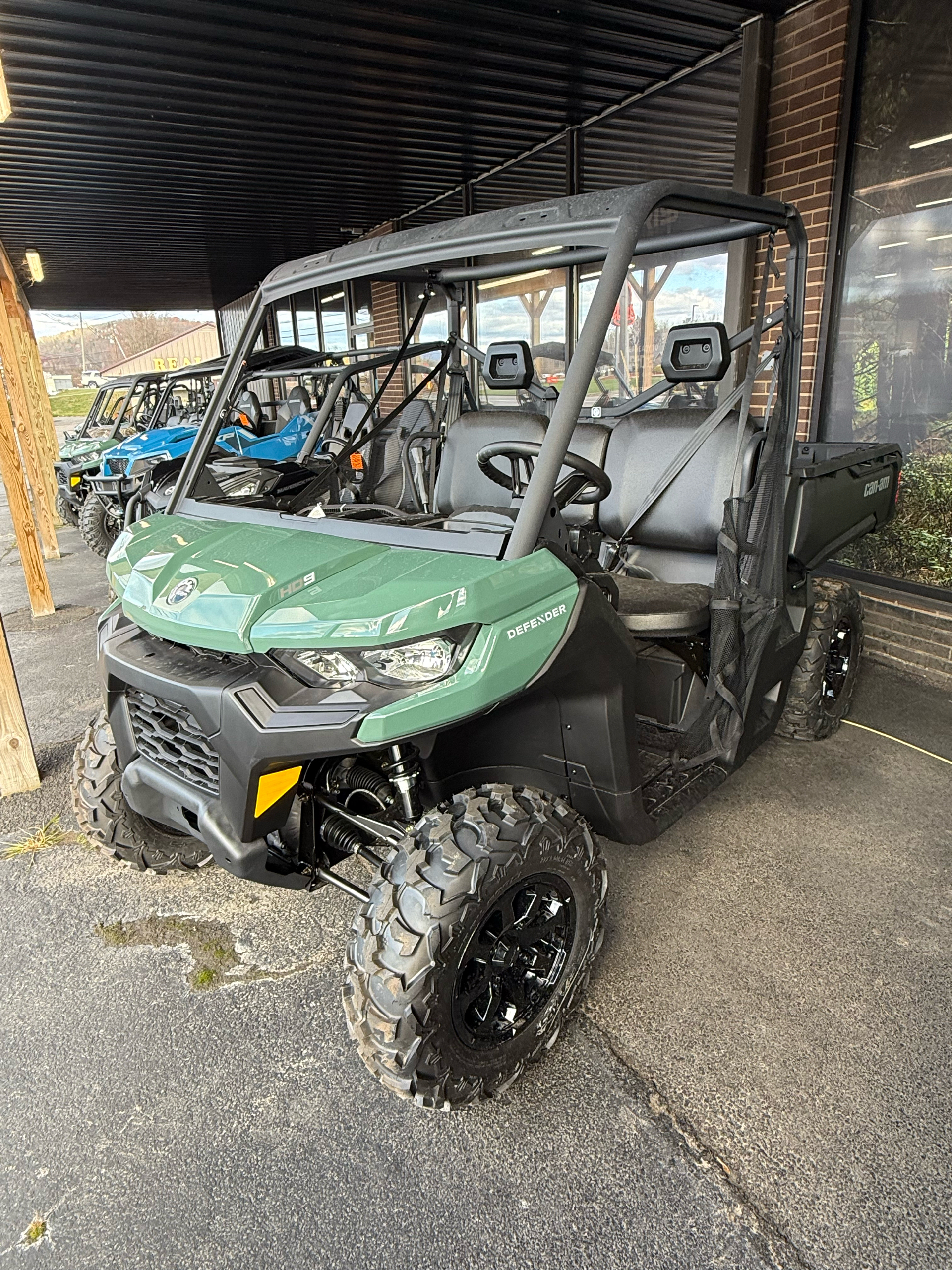 2025 Can-Am Defender DPS HD9 for sale 938905