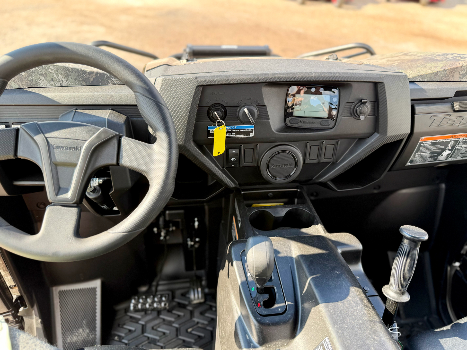 正本 水牛柄ペティ 165mm KS4216 New 2025 Kawasaki Teryx4™ S Camo, Meridian MS | Specs, Price